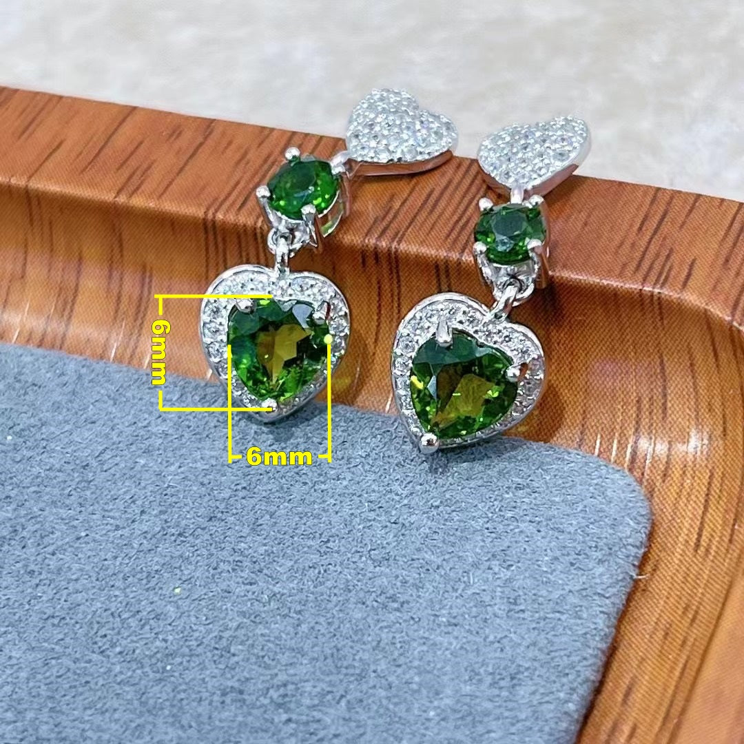 Wholesale Rhodium Plated 925 Sterling Silver Natural Olivine Green Gemstone Heart Stud Earrings