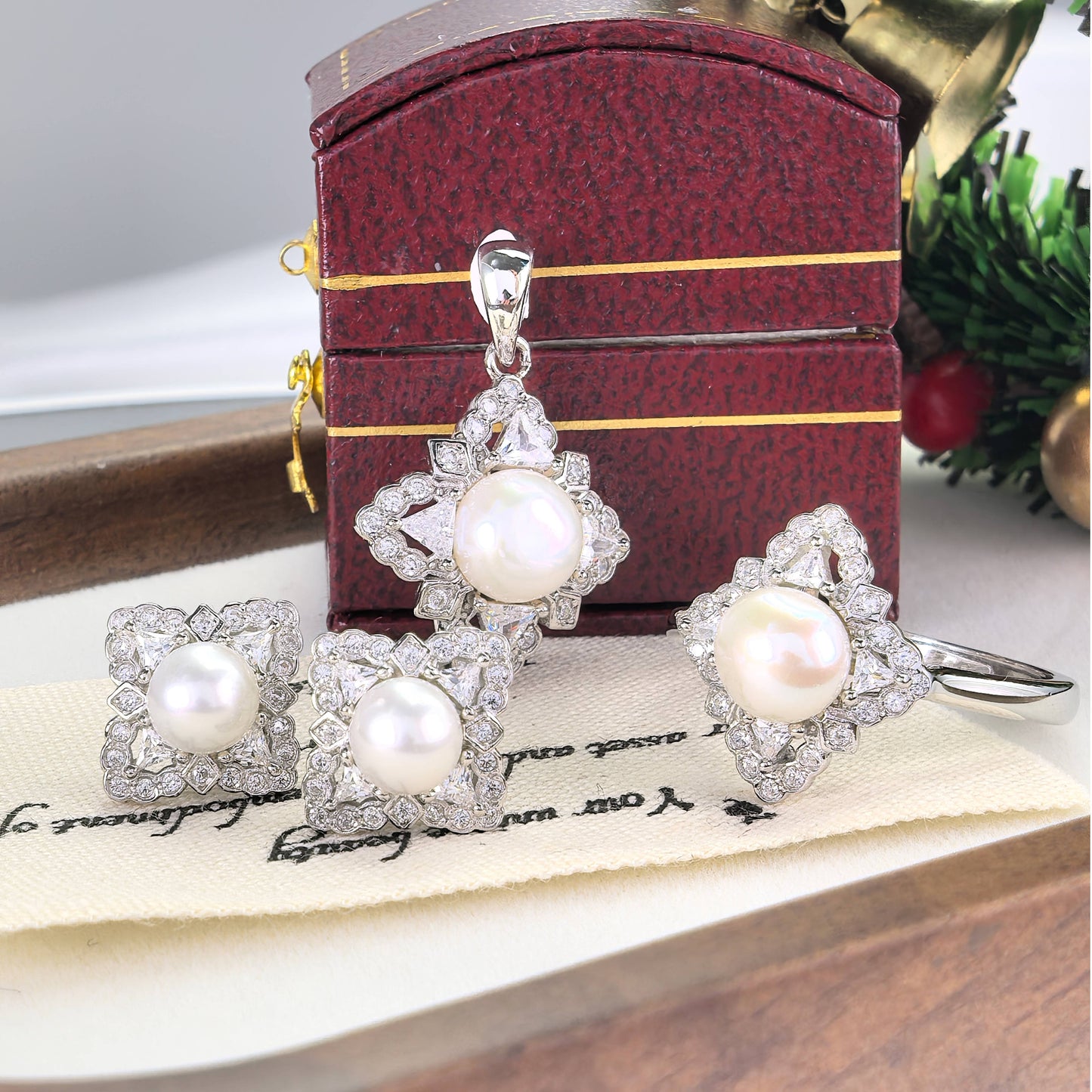 Shiny Rhodium Plated 925 Sterling Silver Freshwater Pearl Four Leaf Clover Jewelry Set