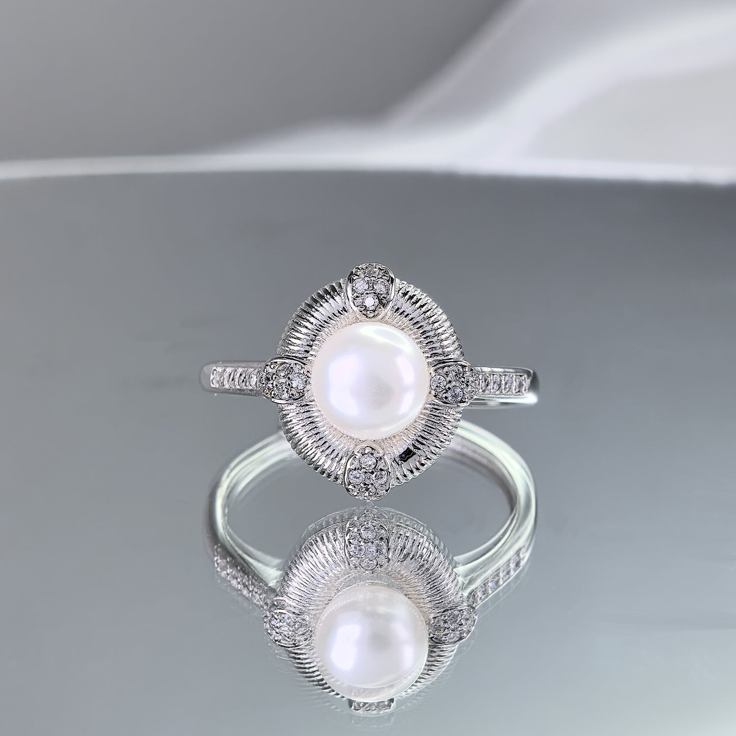 Unique Rhodium Plated 925 Sterling Silver Freshwater Pearl Ring