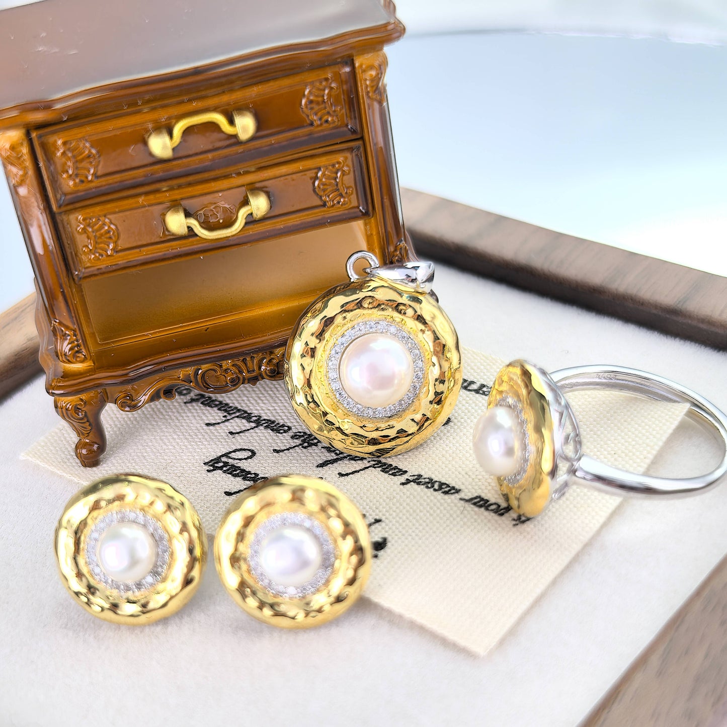 Sparkling Rhodium and Gold Plated 925 Sterling Silver Freshwater Pearl Jewelry Set