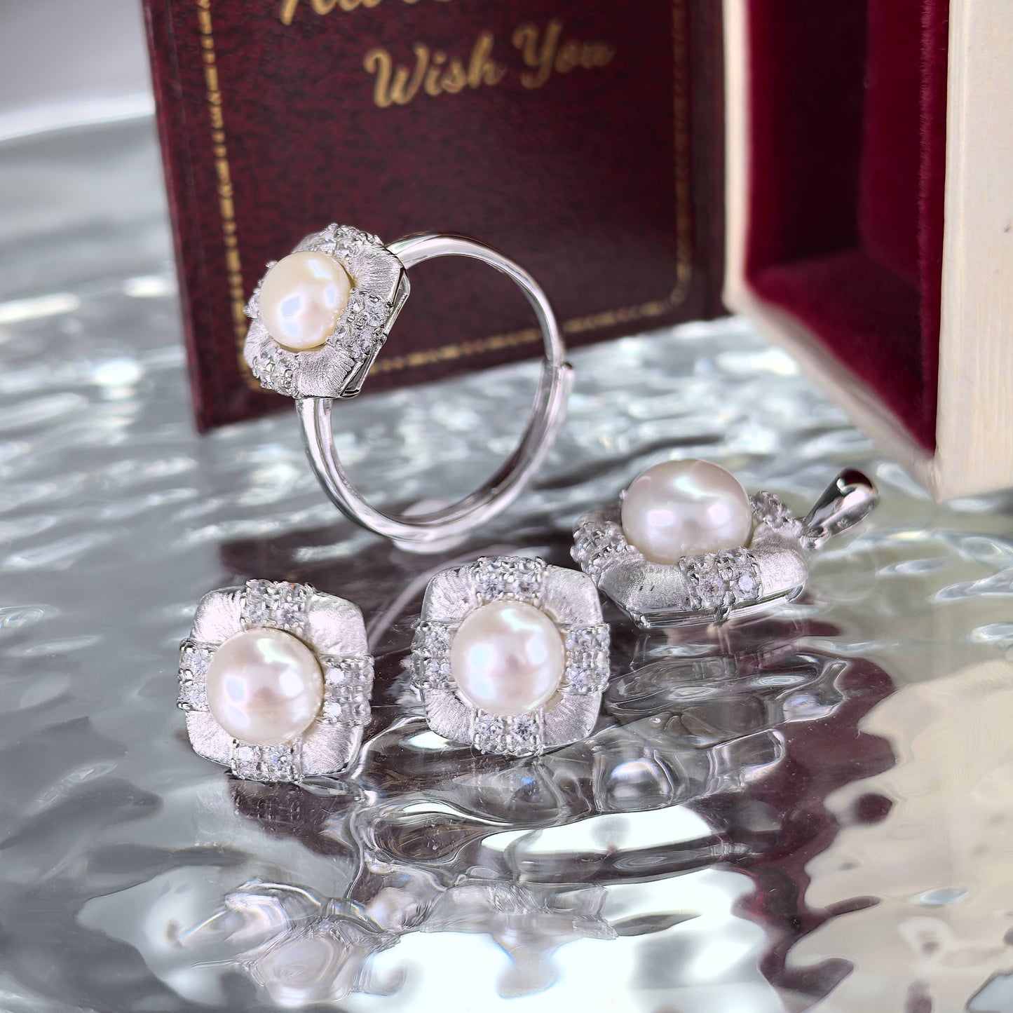 925 Sterling Silver Freshwater Pearl Jewelry Set Sparkling Rhodium Plated