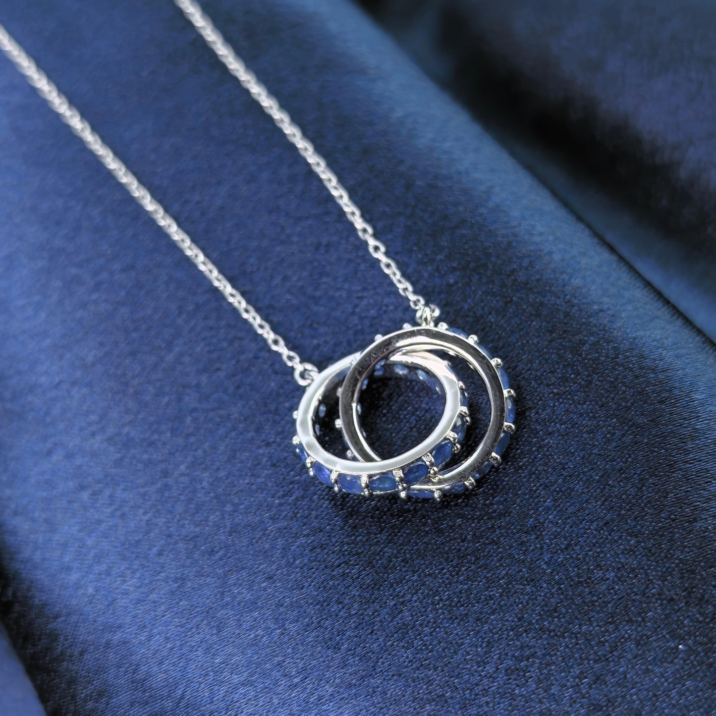 Delicate Rhodium Plated 925 Silver Jewelry Natural Sapphire Necklace