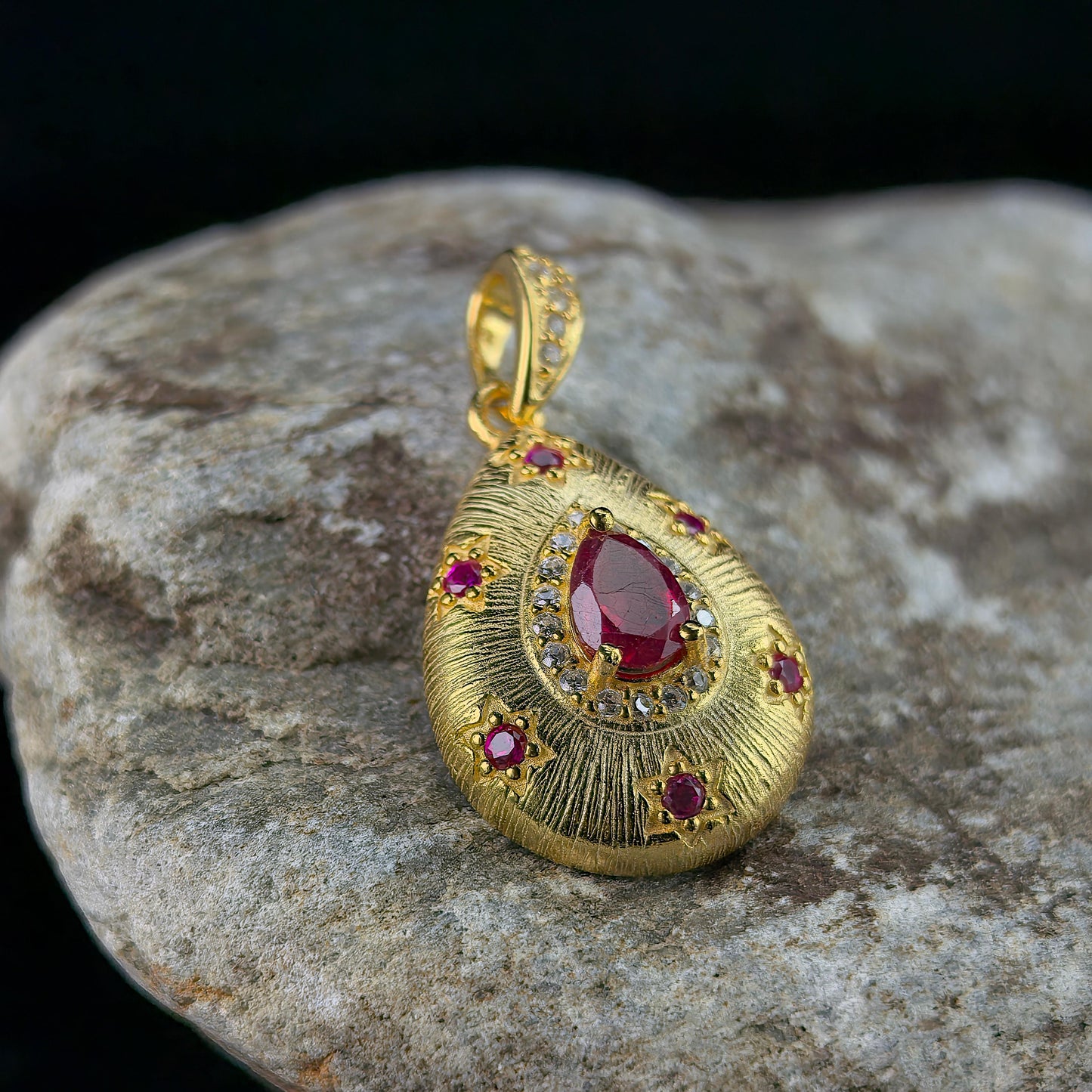 Noble 18K Gold Plated 925 Silver Jewelry Natural Ruby Pendant
