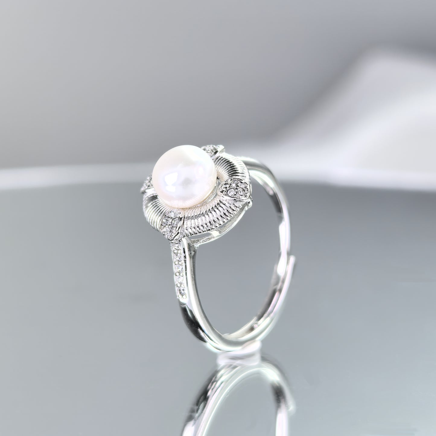 Unique Rhodium Plated 925 Sterling Silver Freshwater Pearl Ring