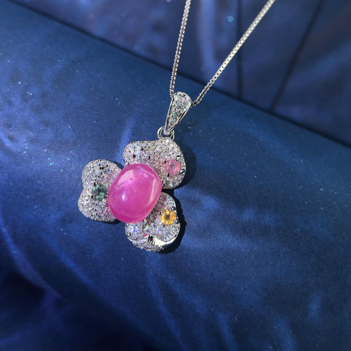 Elegant Rhodium Plated 925 Silver Jewelry Glassfilled Ruby Flower Pendant