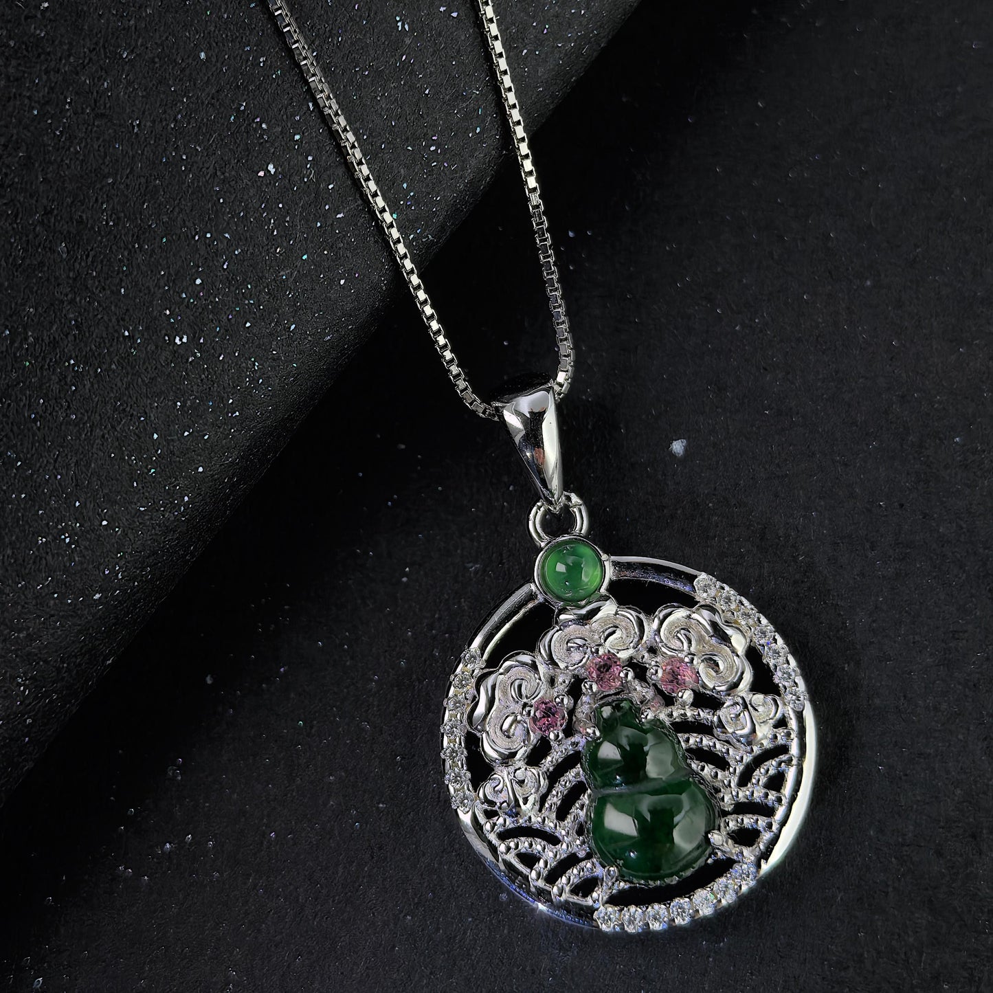 Delicate Rhodium Plated 925 Silver Jewelry Natural Jadeite Pendant