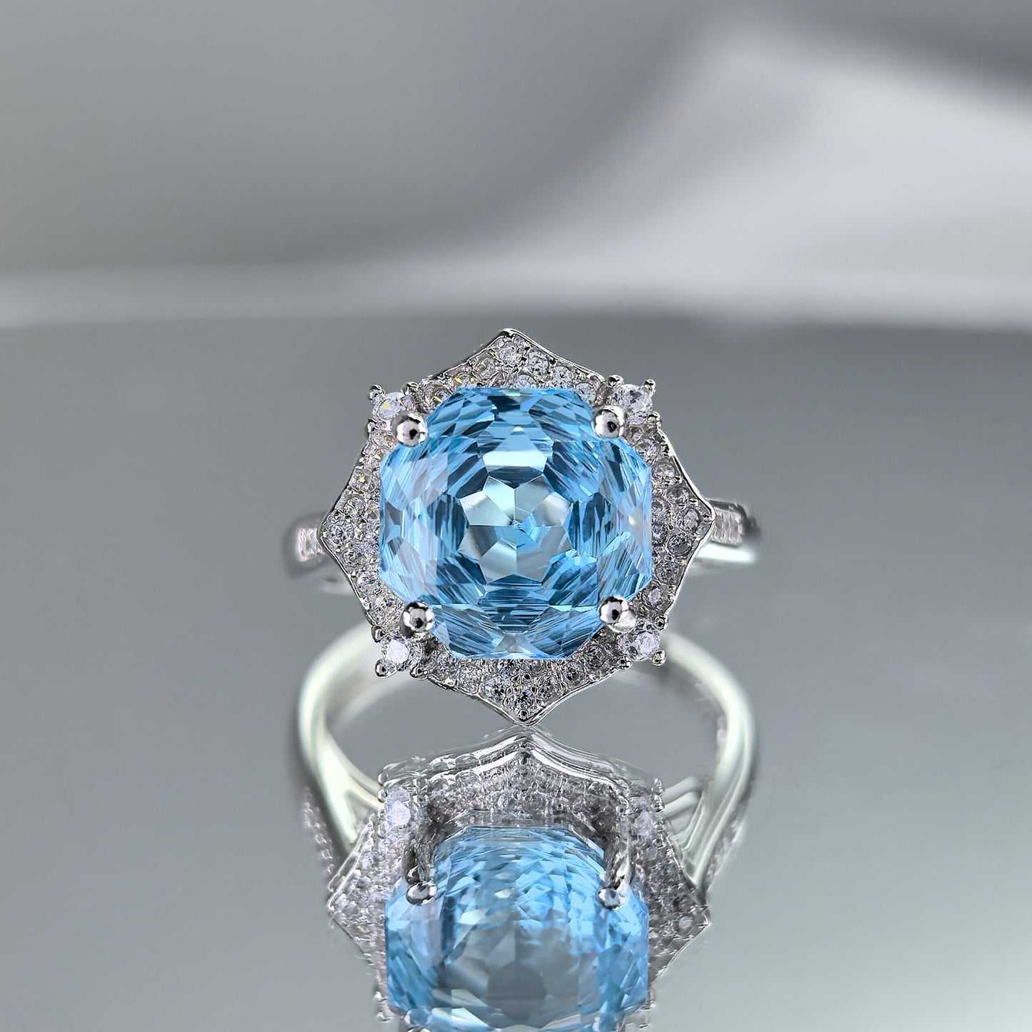 Dazzling Rhodium-Plated 925 Silver Gemstone Ring with Natural Sky Blue Topaz