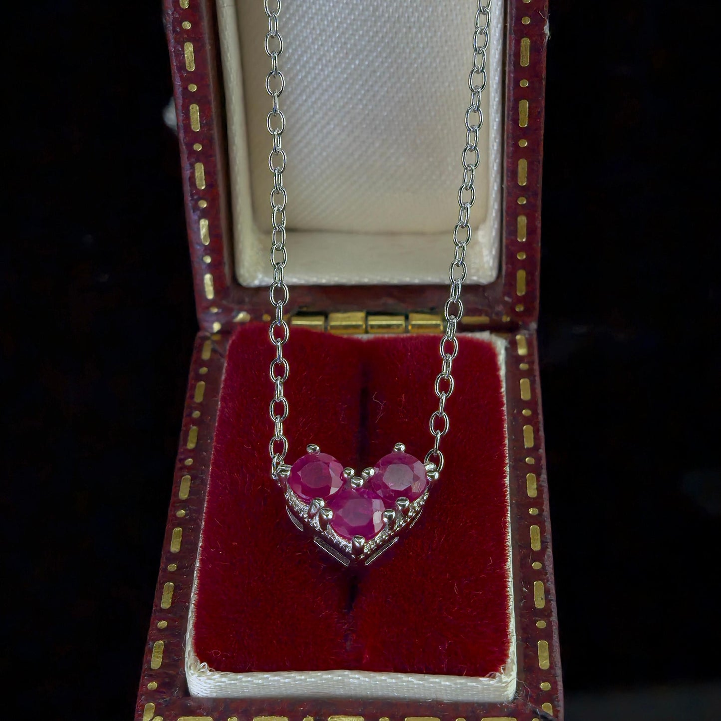 Delicate Rhodium Plated 925 Silver Jewelry Natural Ruby Necklace