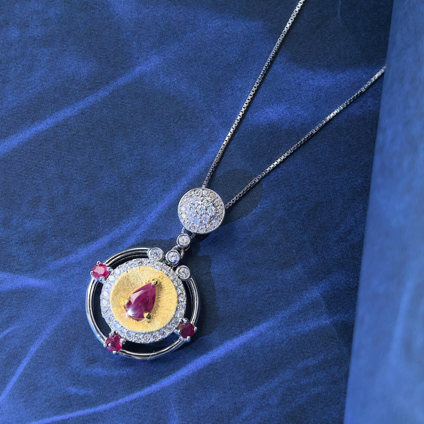 Graceful Dual Color Plated 925 Silver Jewelry Natural Ruby Pendant