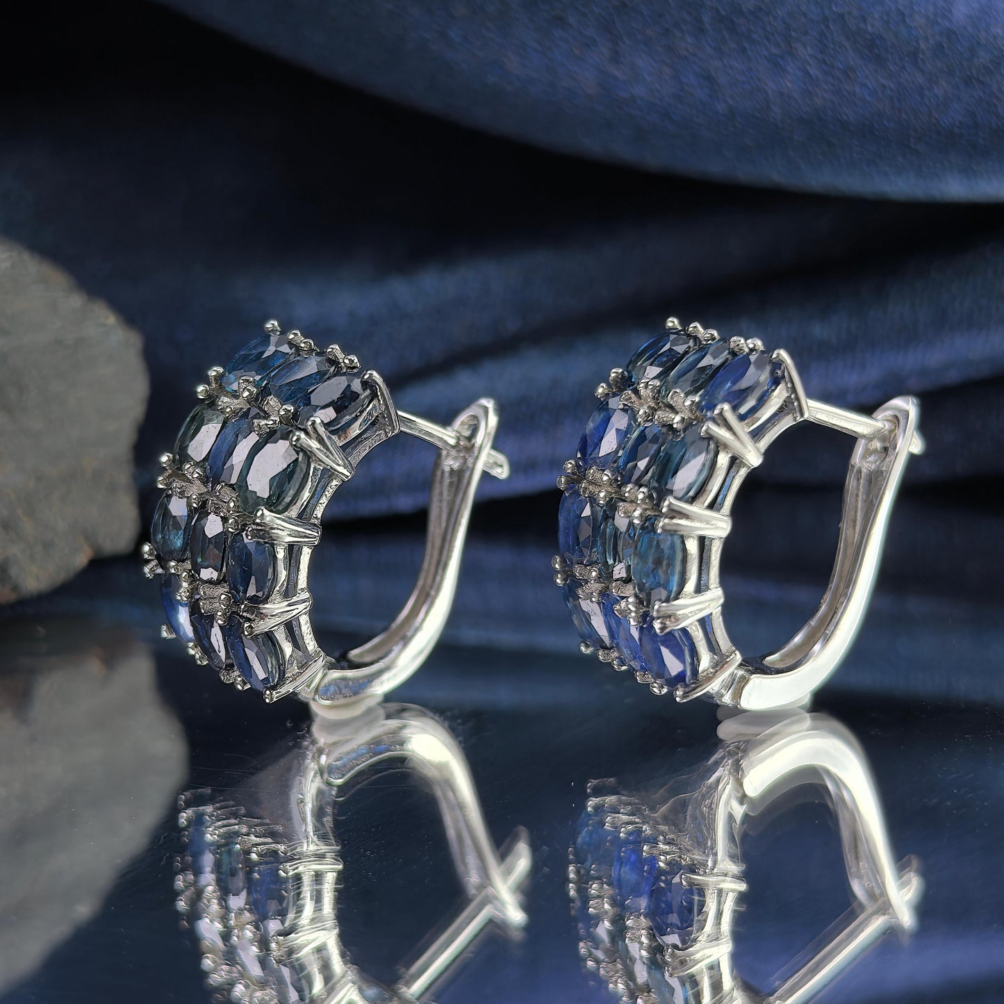 Noble Rhodium Plated Silver 925 Jewelry Natural Sapphire Hoop Earrings
