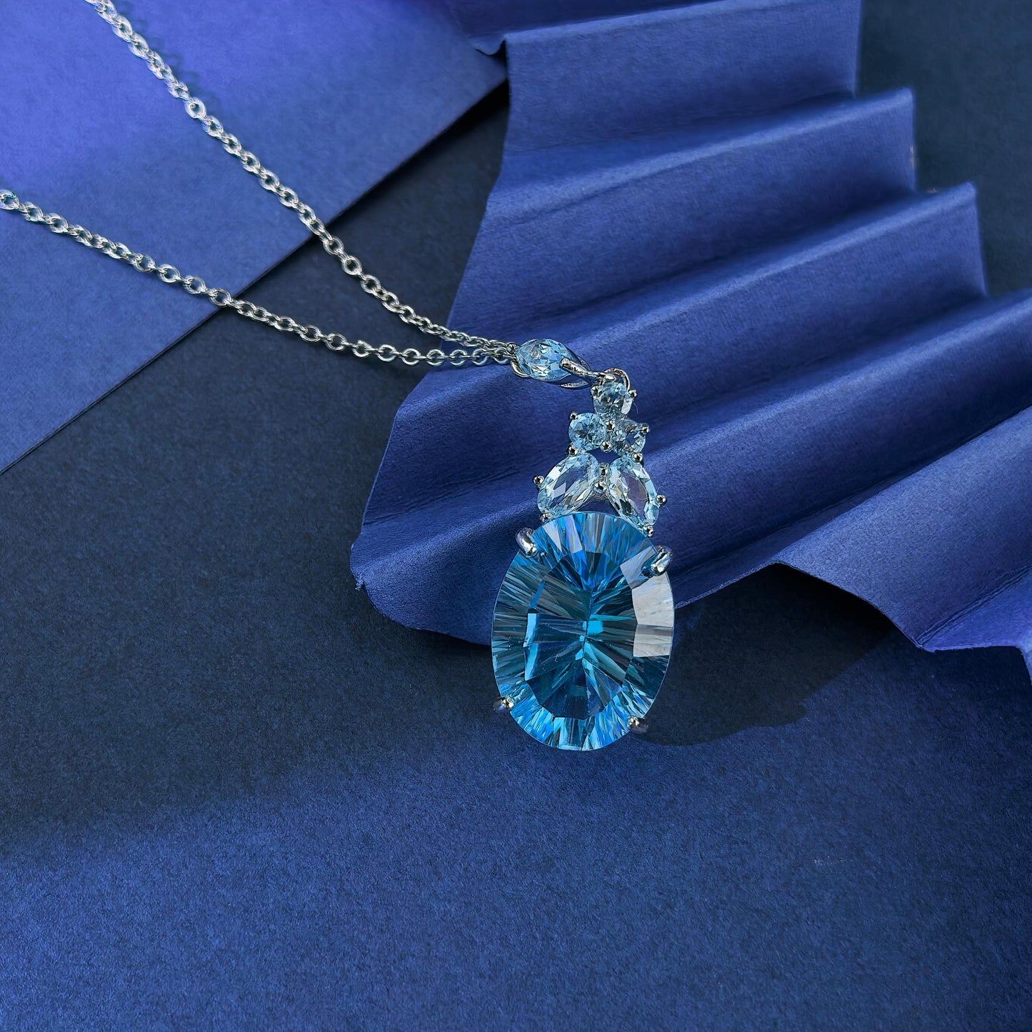 Elegant Rhodium Plated Silver 925 Jewelry Natural Sky Blue Topaz Necklace