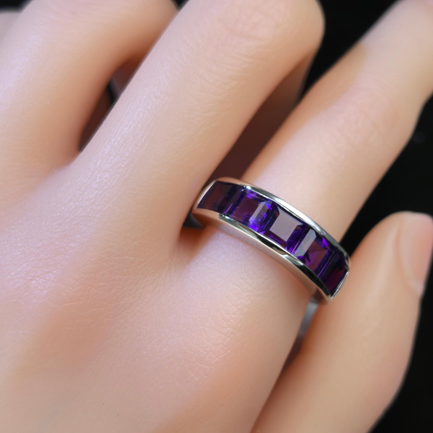 Graceful Rhodium Plated 925 Silver Jewelry Natural Amethyst Ring