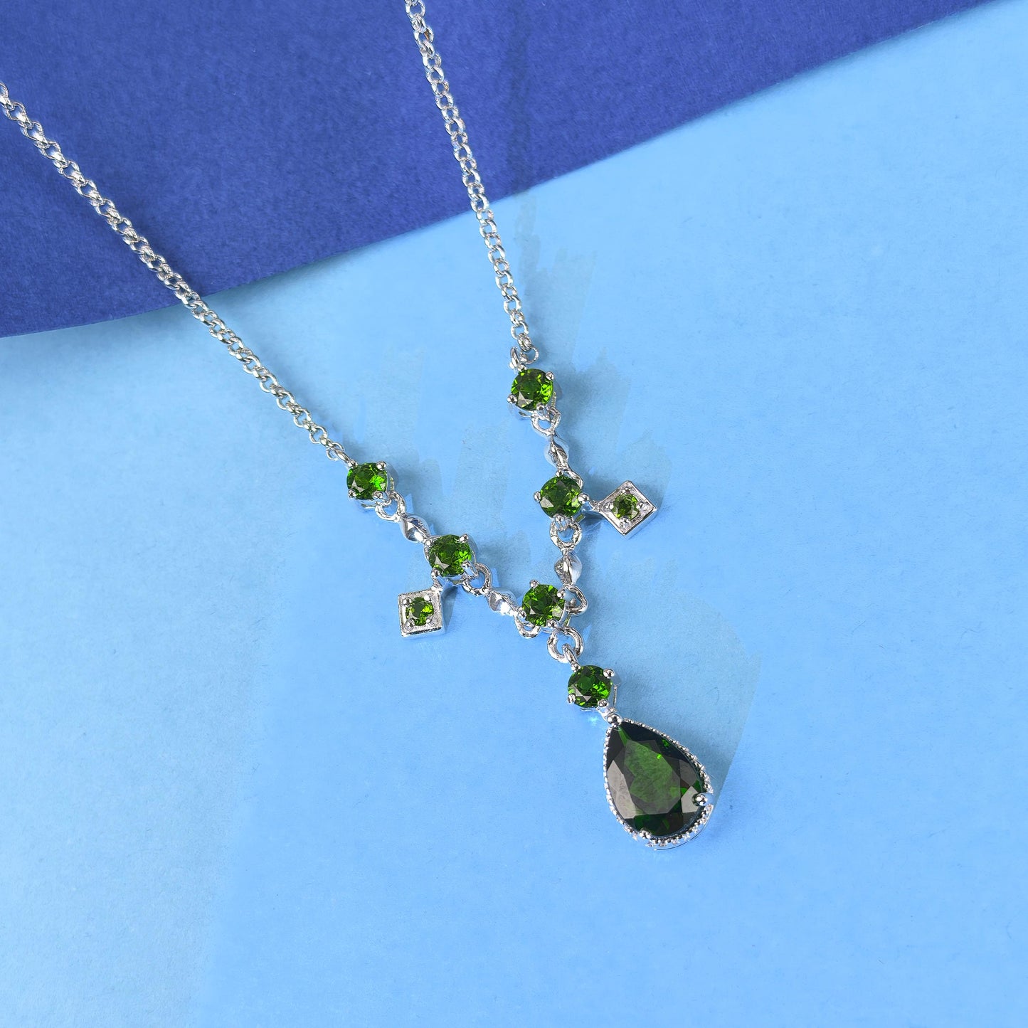 Dazzling Rhodium Plated 925 Silver Jewelry Natural Diopside Necklace