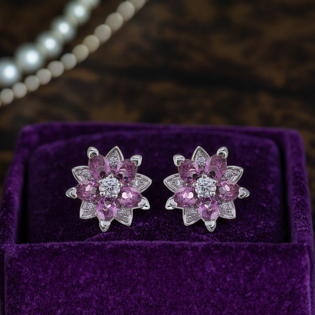 Trendy 925 Silver Pyrope Flower Stud Earrings Exquisite Rhodium Plated Pear Cut