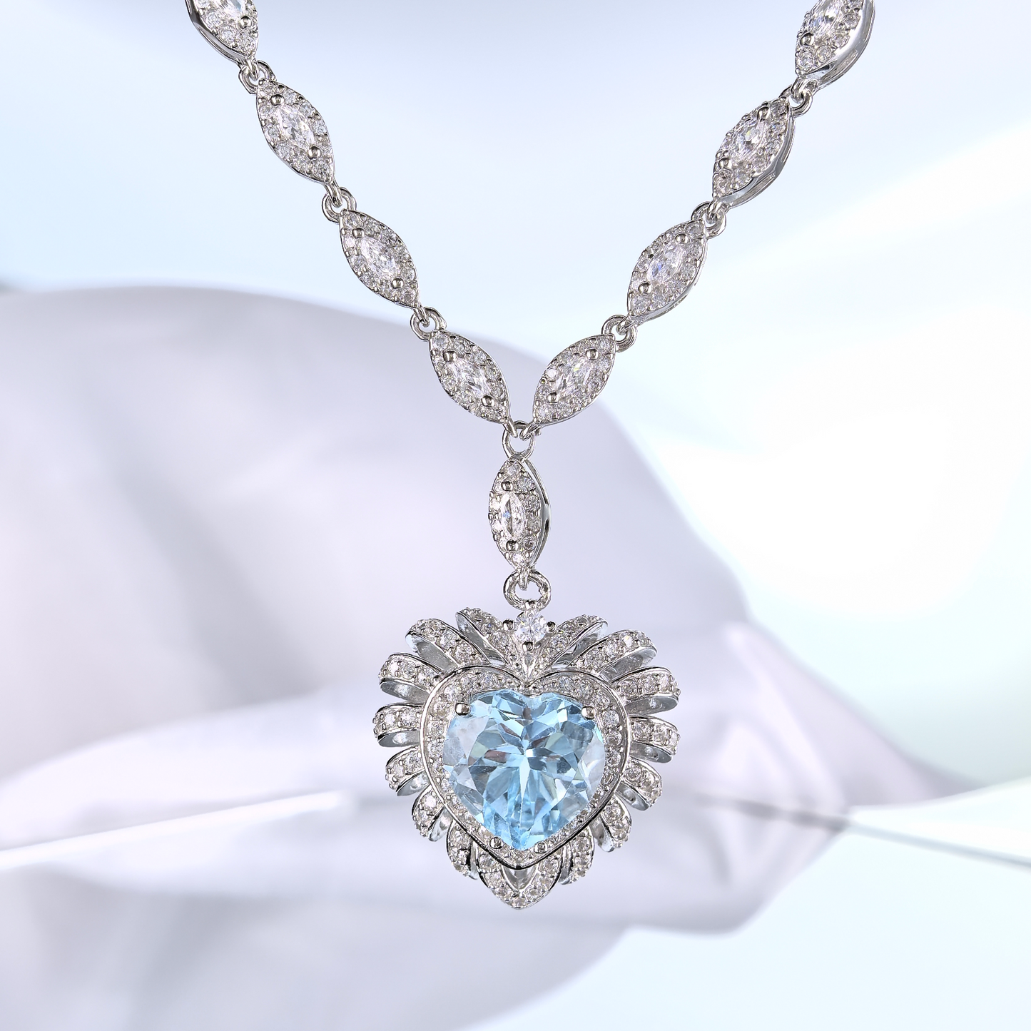 Trendy 925 Silver Necklace Exquisite Rhodium Plated Natural Sky Blue Topaz/Amethyst