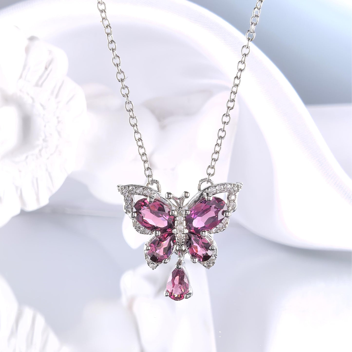 Charming 925 Rhodium Plated Natural Pyrope Garnet Jewelry Set