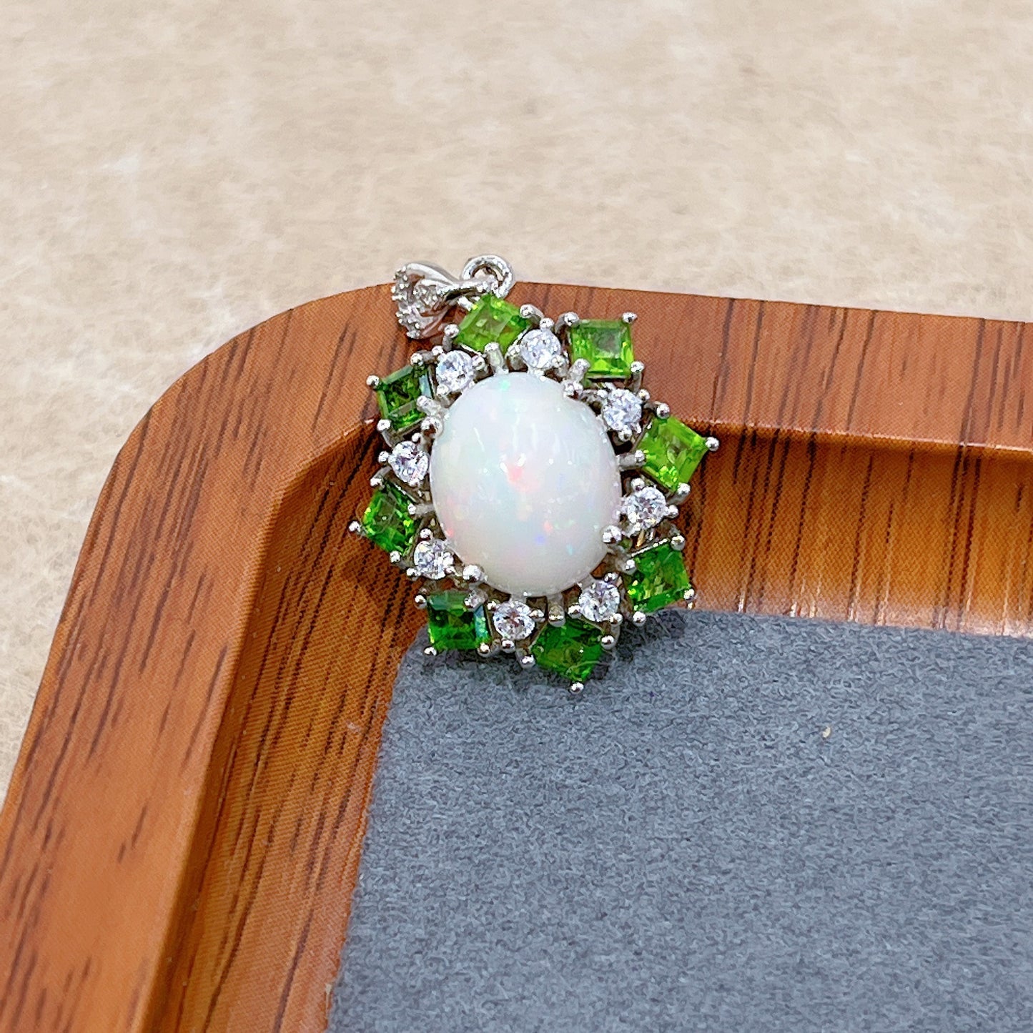 Exquisite Rhodium Plated Silver 925 Natural Opal Flower Pendant