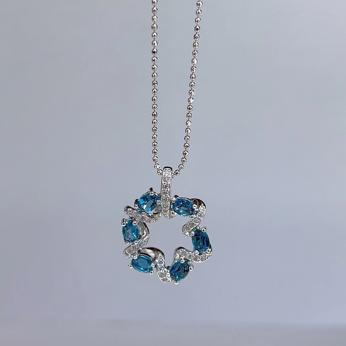 Charming Rhodium Plated 925 Silver Jewelry Natural London Blue Topaz Pendant