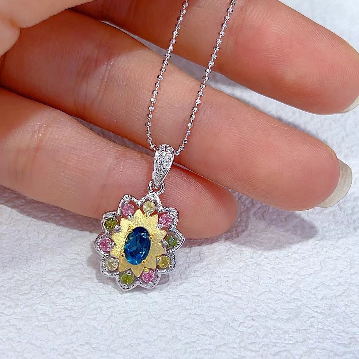 Elegant Dual Color Plated Silver 925 Natural London Blue Topaz Flower Pendant