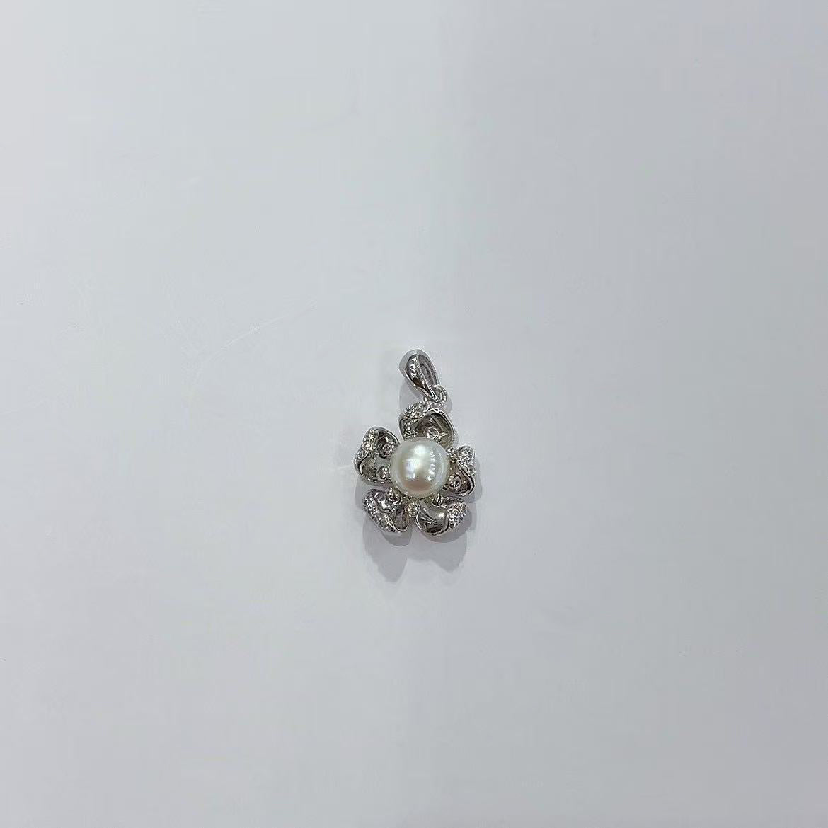 Soft Rhodium Plated Silver Jewelry 925 Sterling Freshwater Pearl Pendant