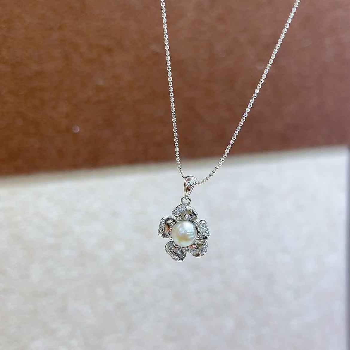 Soft Rhodium Plated Silver Jewelry 925 Sterling Freshwater Pearl Pendant