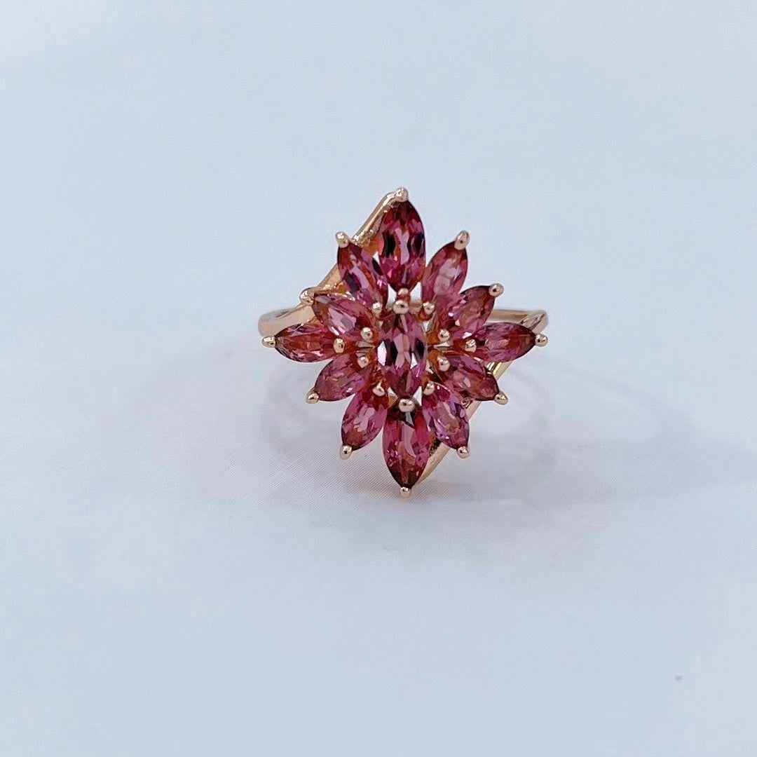 Contemporary Modern Artisan Crafted Deep Red Natural Pyrope Jewelry Ring