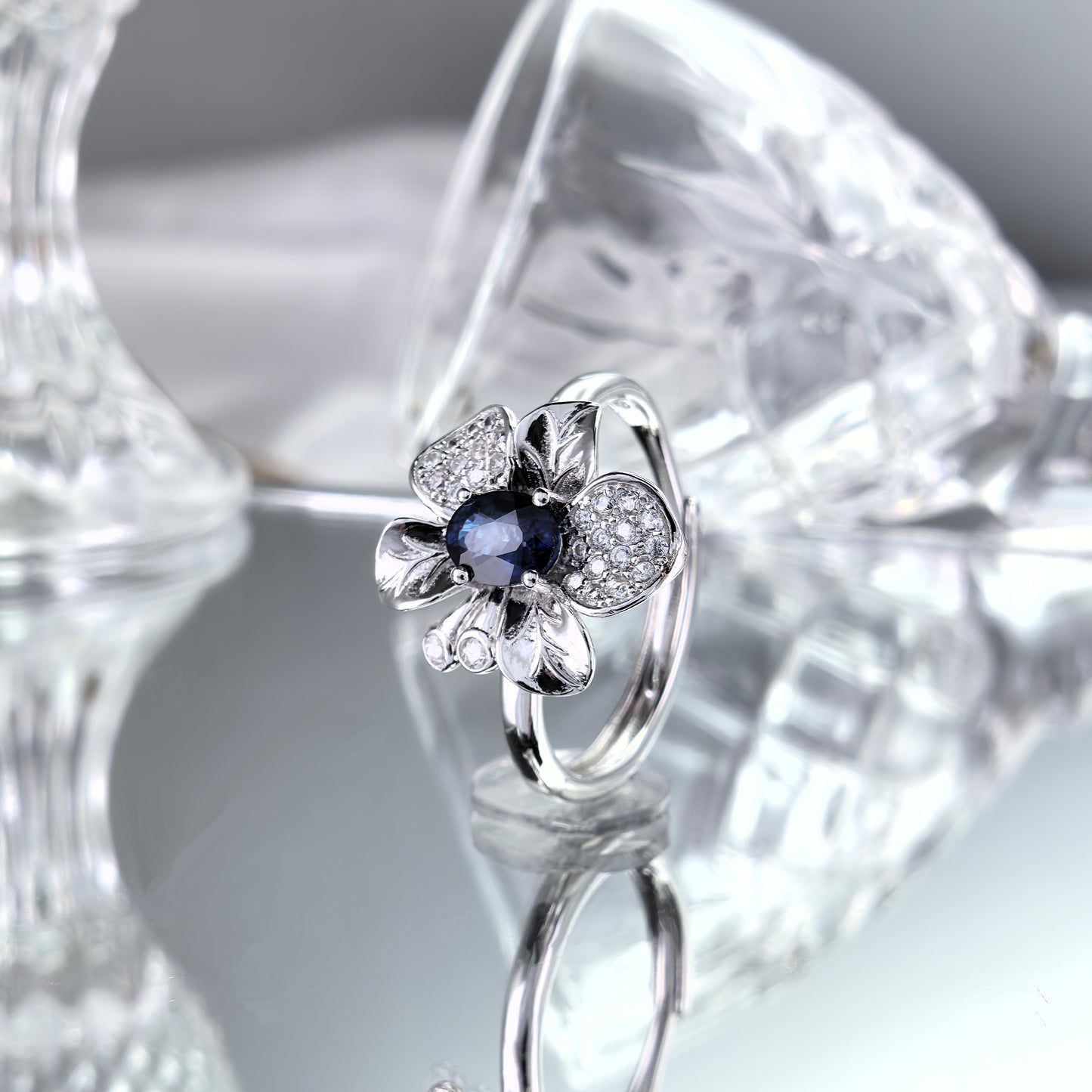 925 Silver Jewelry Ring Elegant Rhodium Plated with Natural Sapphire