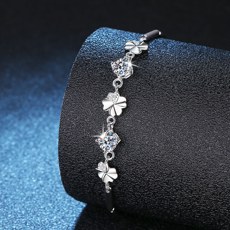 Fashion Sweet Micro-inlaid Lucky Four-leaf Clover Women's Round Cut Moissanite Bracelet New S925 Sterling Silver Jewelry 1ct
