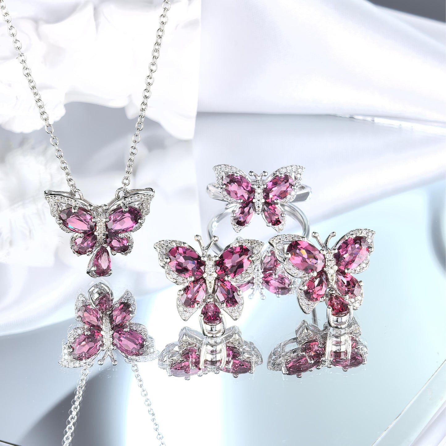 Charming 925 Rhodium Plated Natural Pyrope Garnet Jewelry Set
