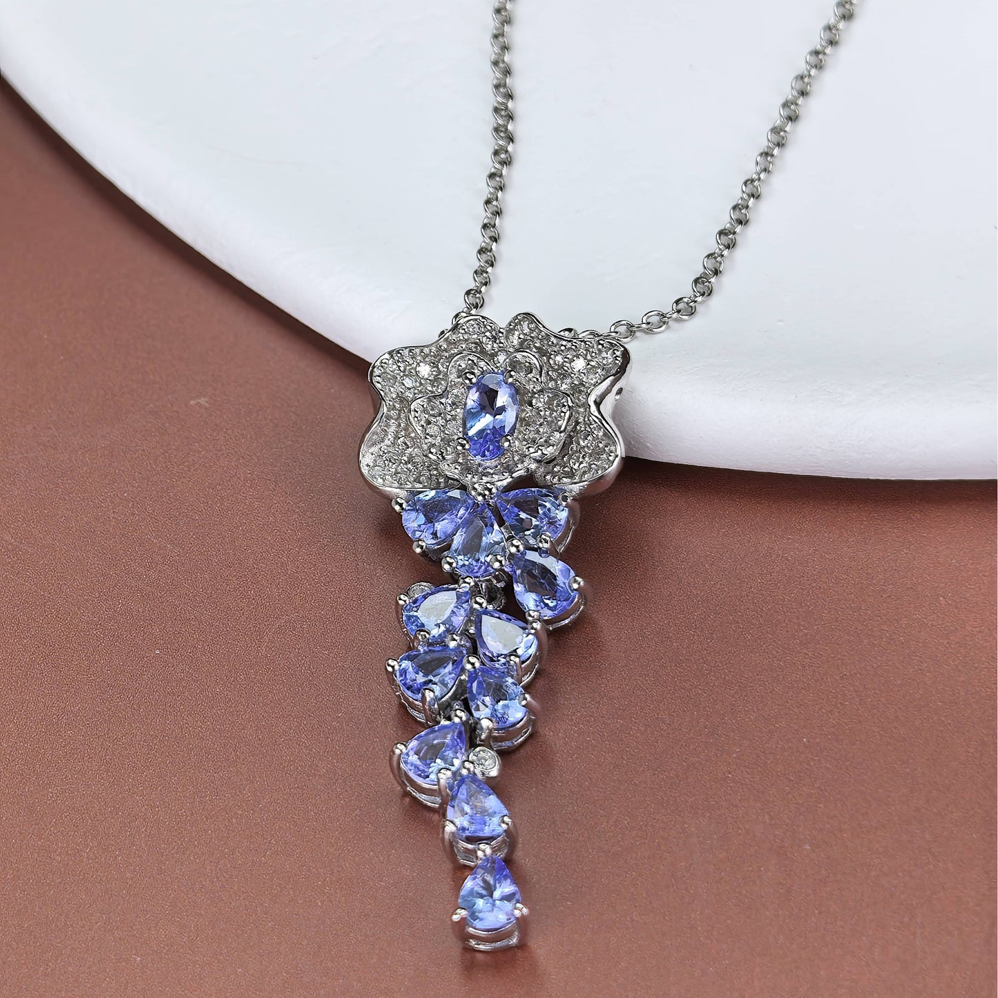Graceful Rhodium Plated 925 Silver Jewelry Natural Tanzanite Flower Necklace