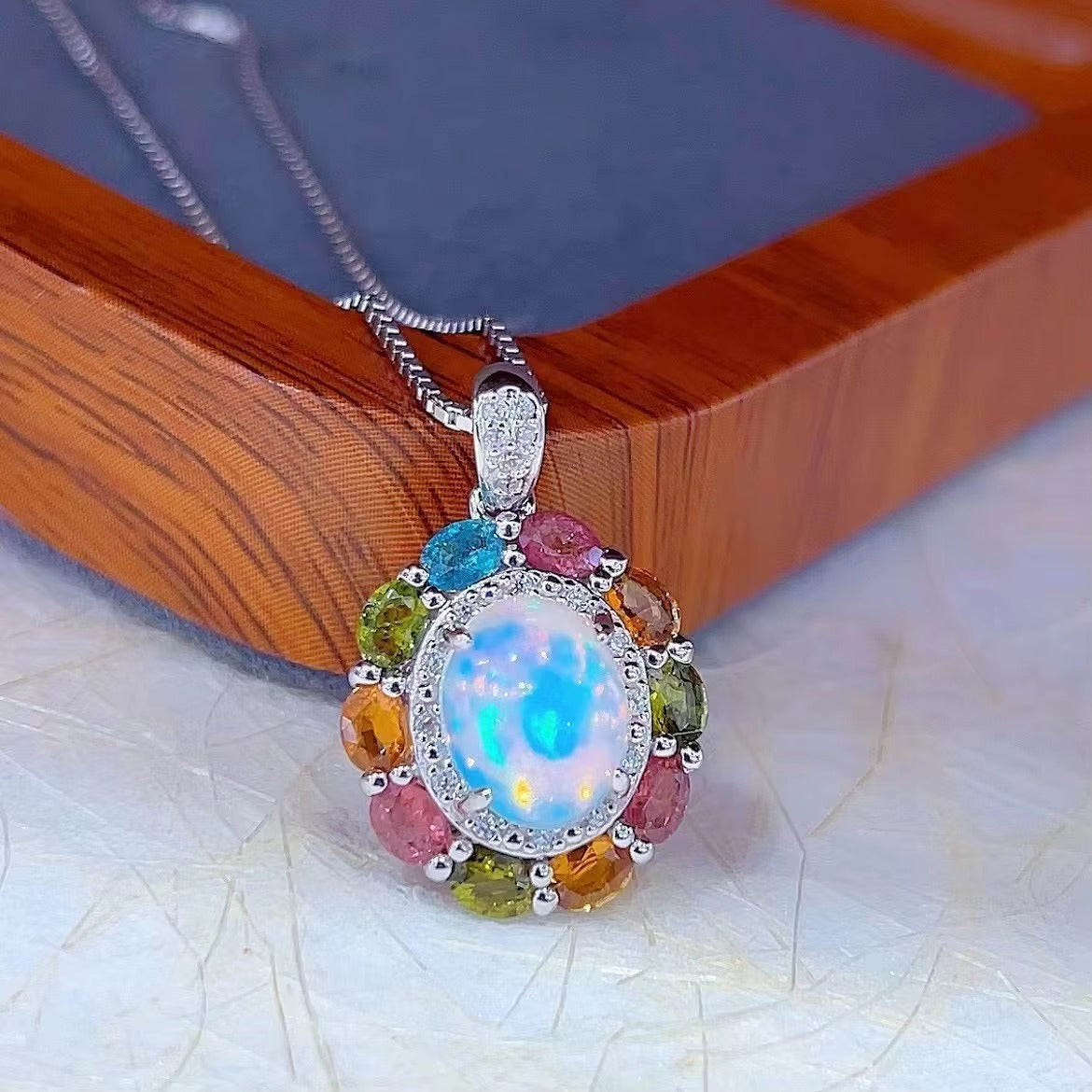 Delicate Rhodium Plated Silver 925 Jewelry Natural Opal Flower Jewelry Set