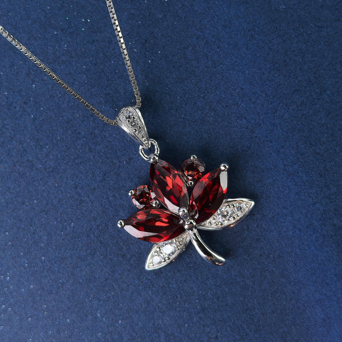 Graceful Rhodium Plated 925 Silver Jewelry Natural Garnet Maple Leaf Pendant