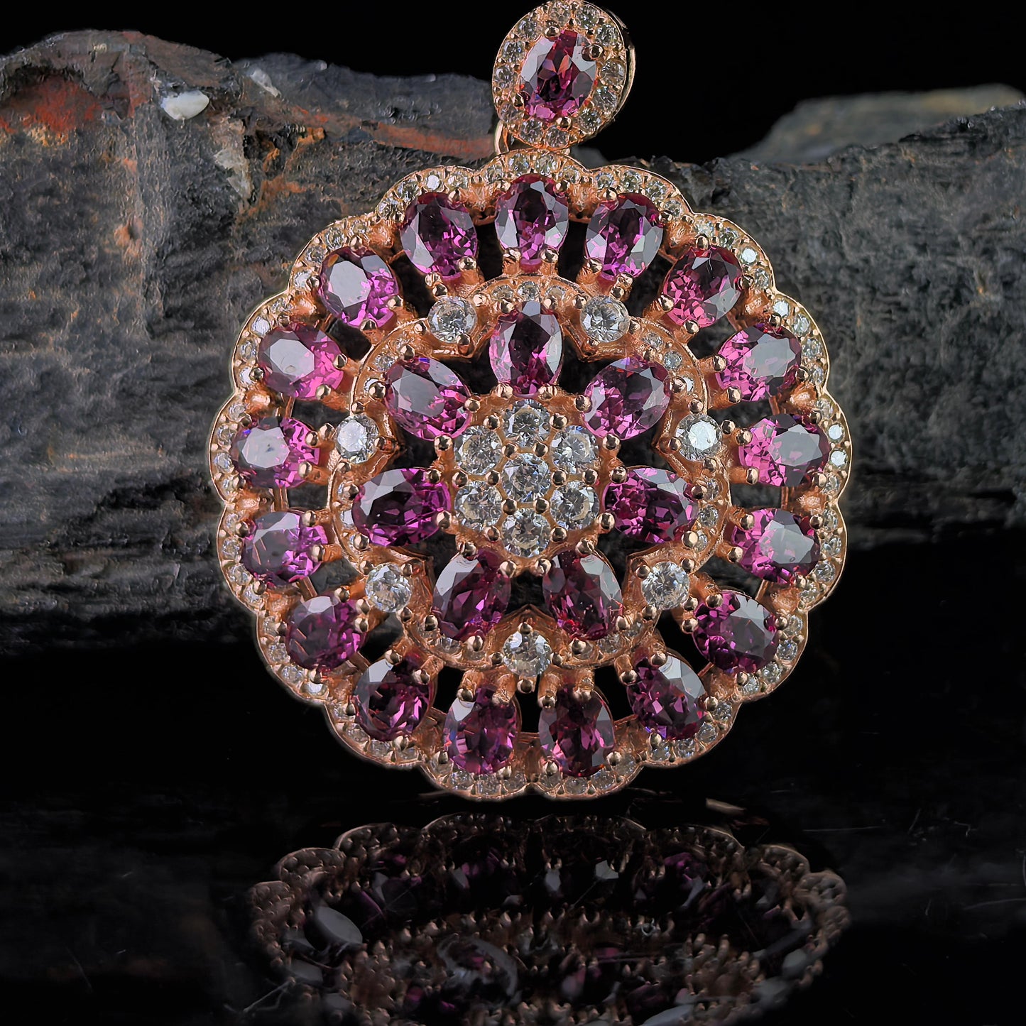 Shimmering Rose Gold Plated 925 Silver Jewelry Natural Pyrope Flower Pendant