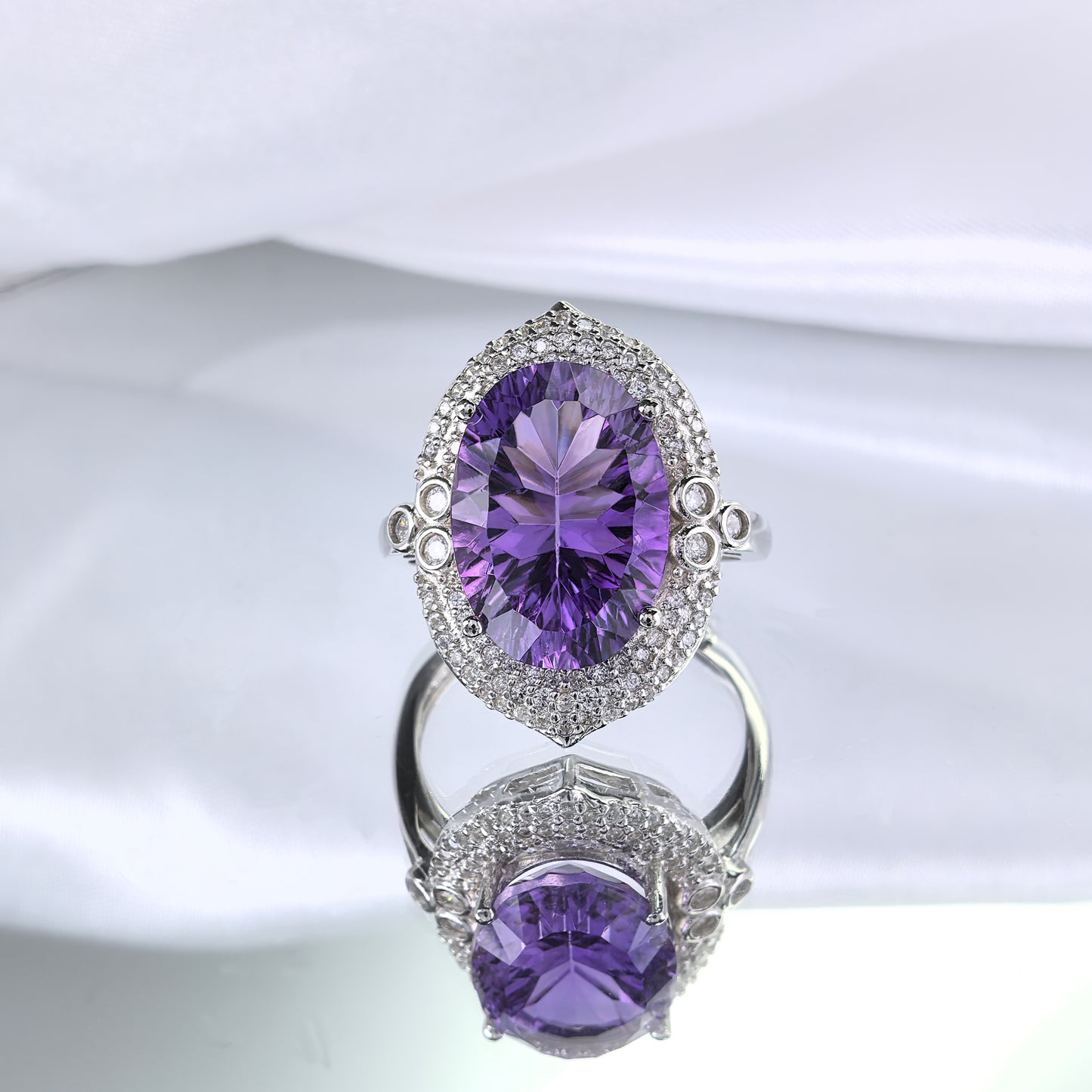 Gorgeous Vintage Style Silver 925 Rhodium-Plated Oval Cut Natural Amethyst Ring