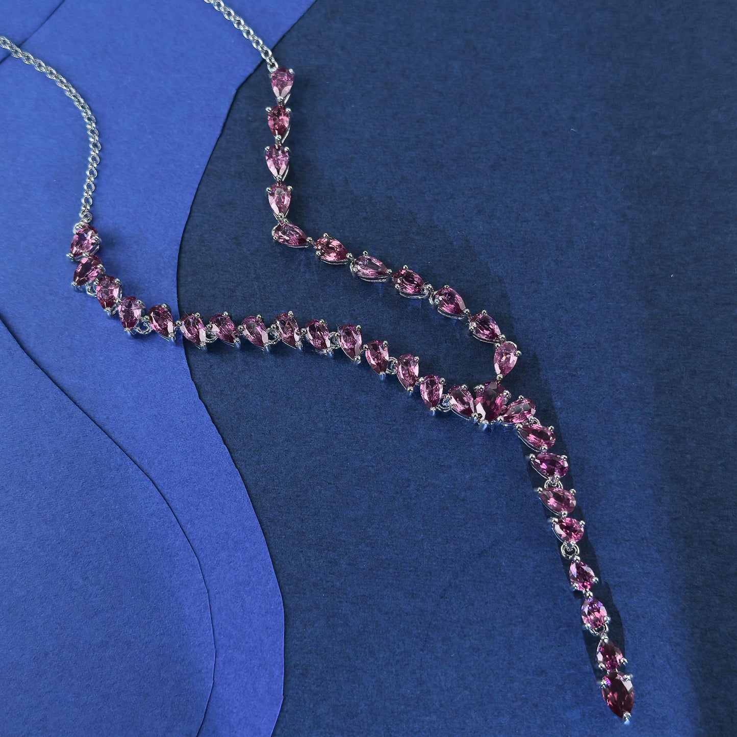 Noble Rhodium Plated 925 Silver Jewelry Natural Pyrope Necklace
