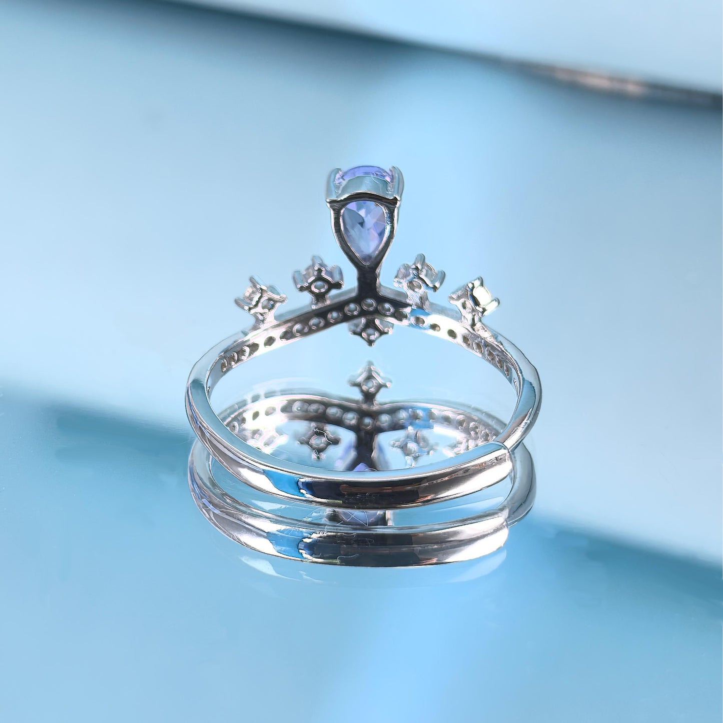 Graceful Rhodium Plated 925 Silver Jewelry Natural Tanzanite Crown Ring
