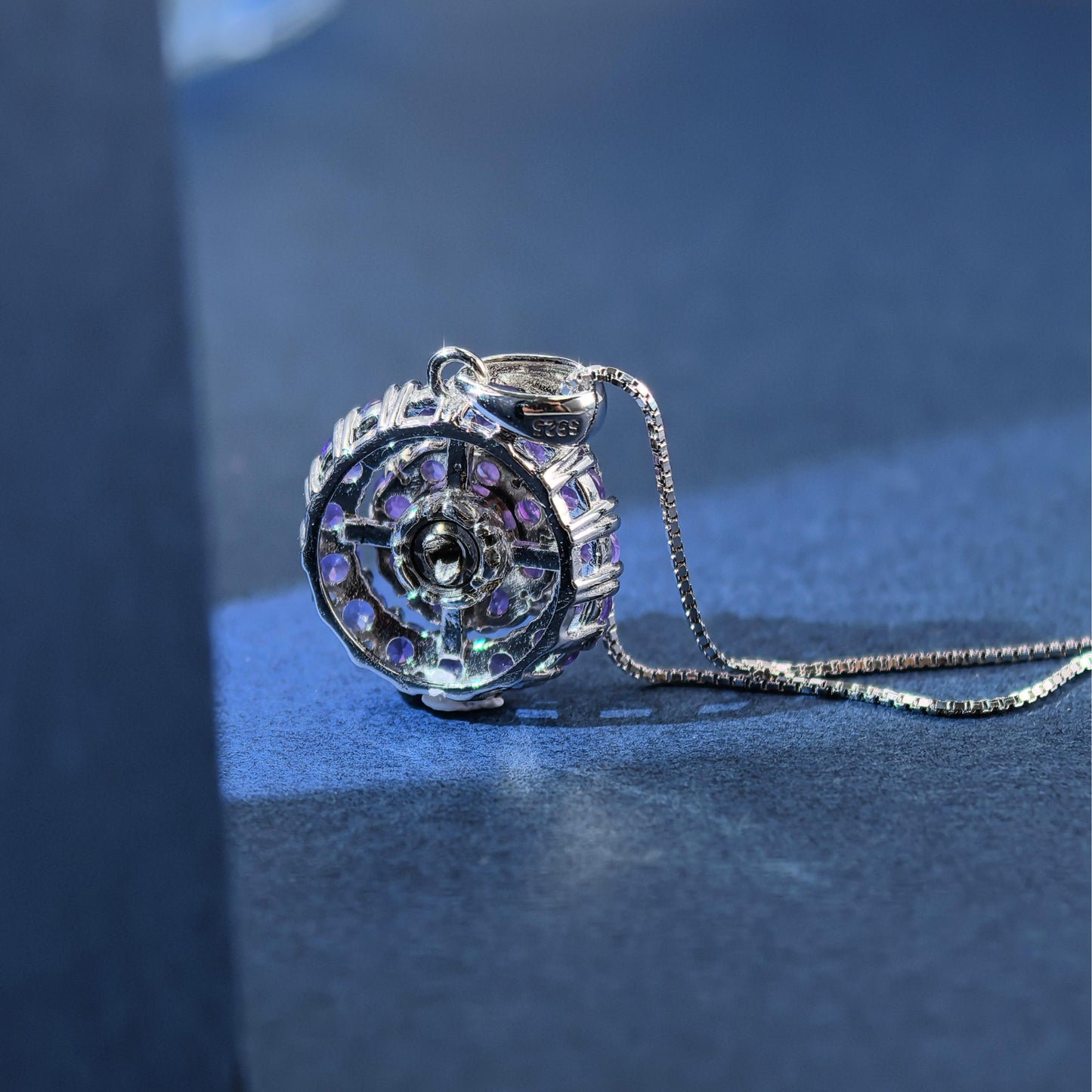 Graceful Rhodium Plated 925 Silver Jewelry Natural Amethyst Pendant