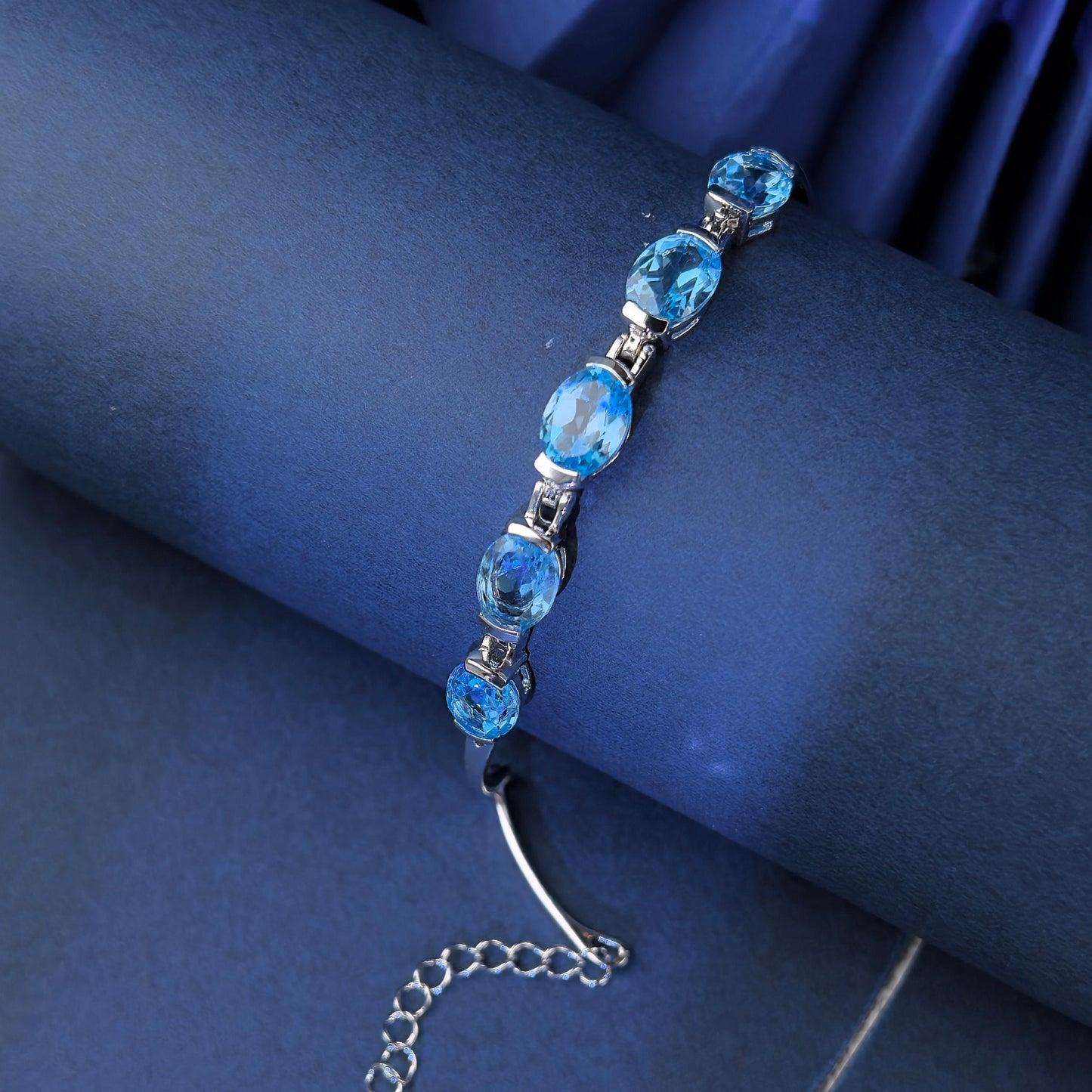 Elegant Rhodium Plated Silver 925 Jewelry Natural Swiss Blue Topaz Bracelet