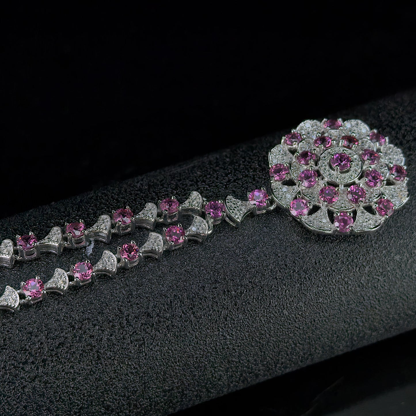 Elegant Rhodium Plated Silver 925 Jewelry Natural Pyrope Flower Necklace