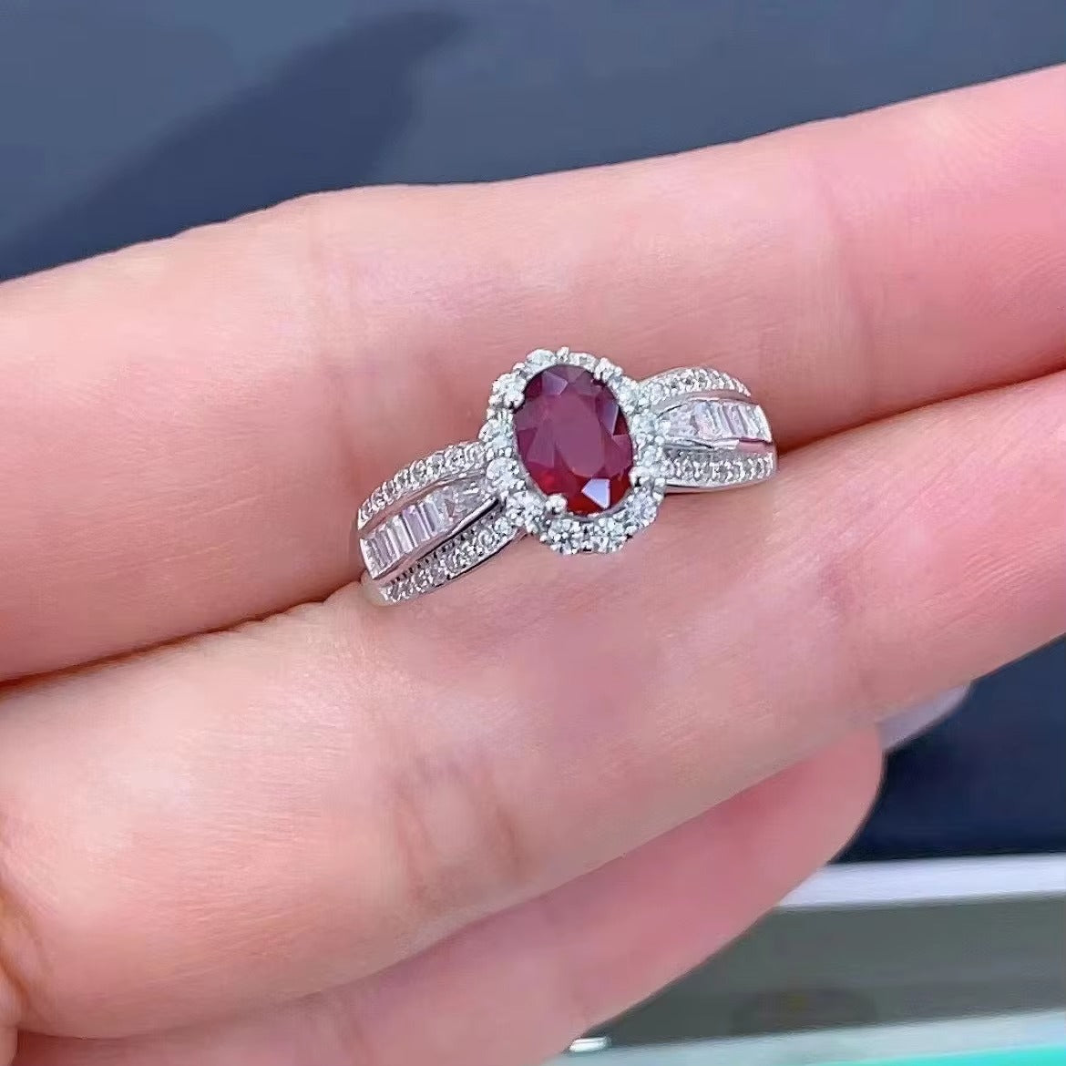 Factory Direct China Exquisite Exclusive Natural Ruby Ring