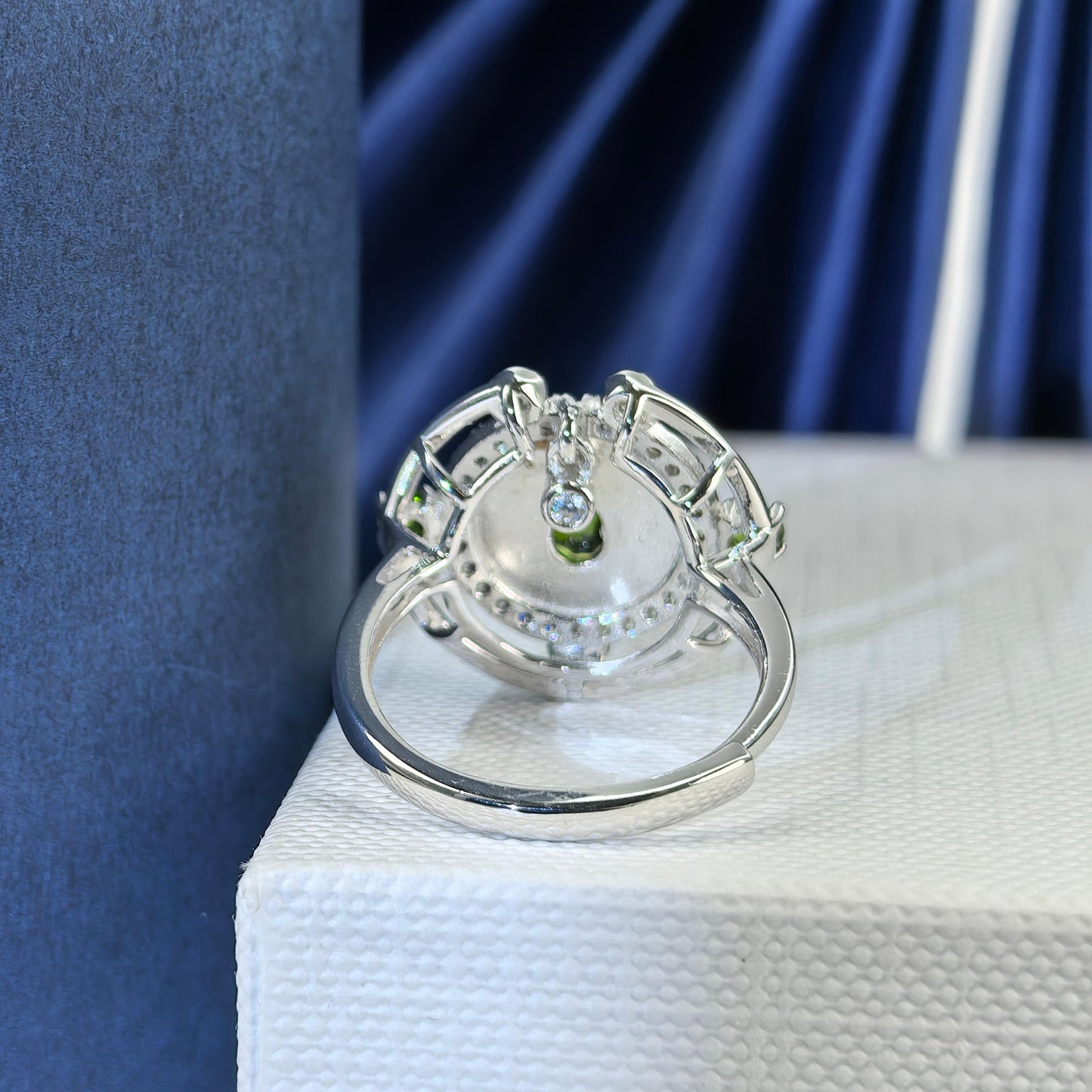 Gorgeous Rhodium and Gold Plated Silver 925 Jewelry Natural Diopside Ring