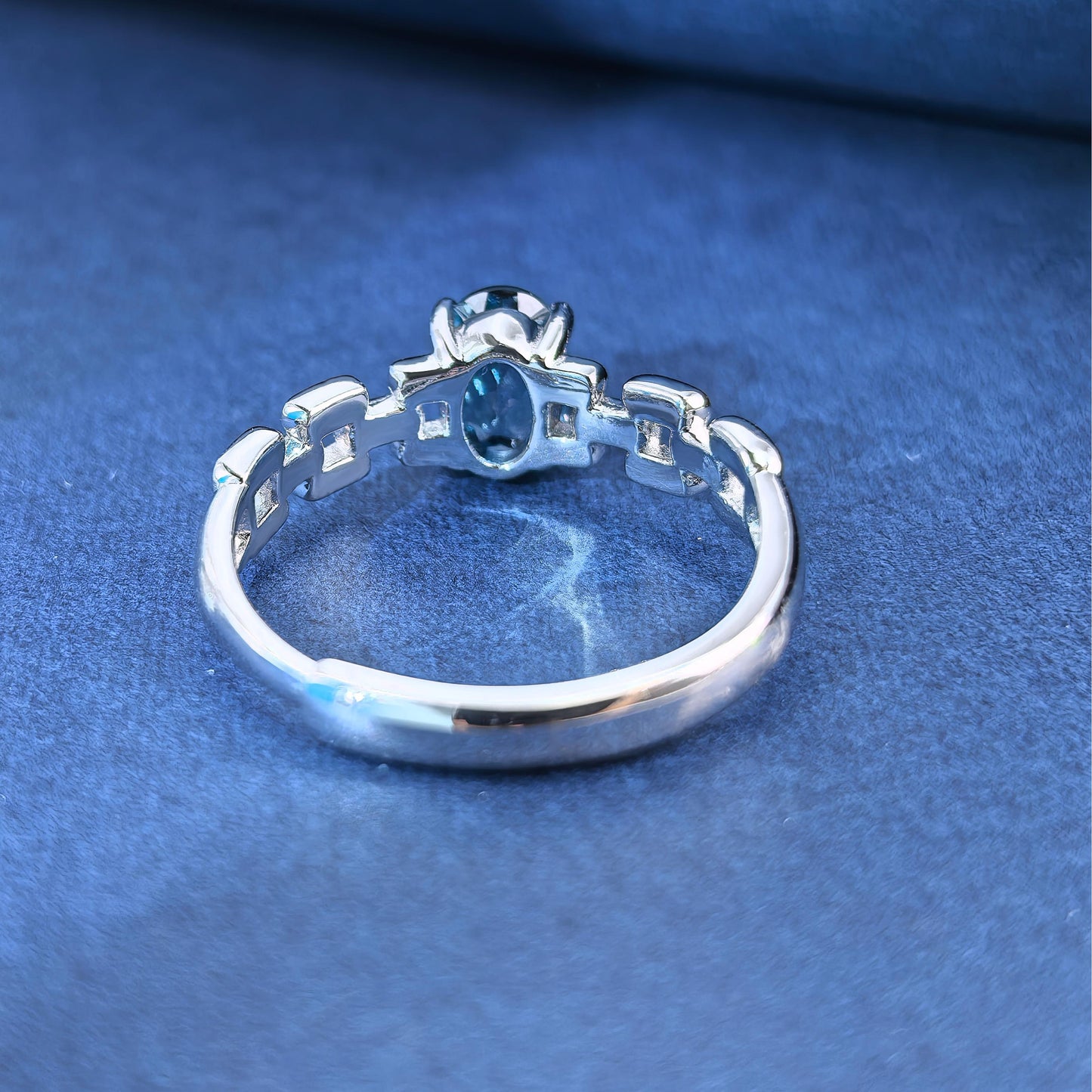 Rhodium Plated 925 Silver Oval Cut Natural London Blue Topaz Ring