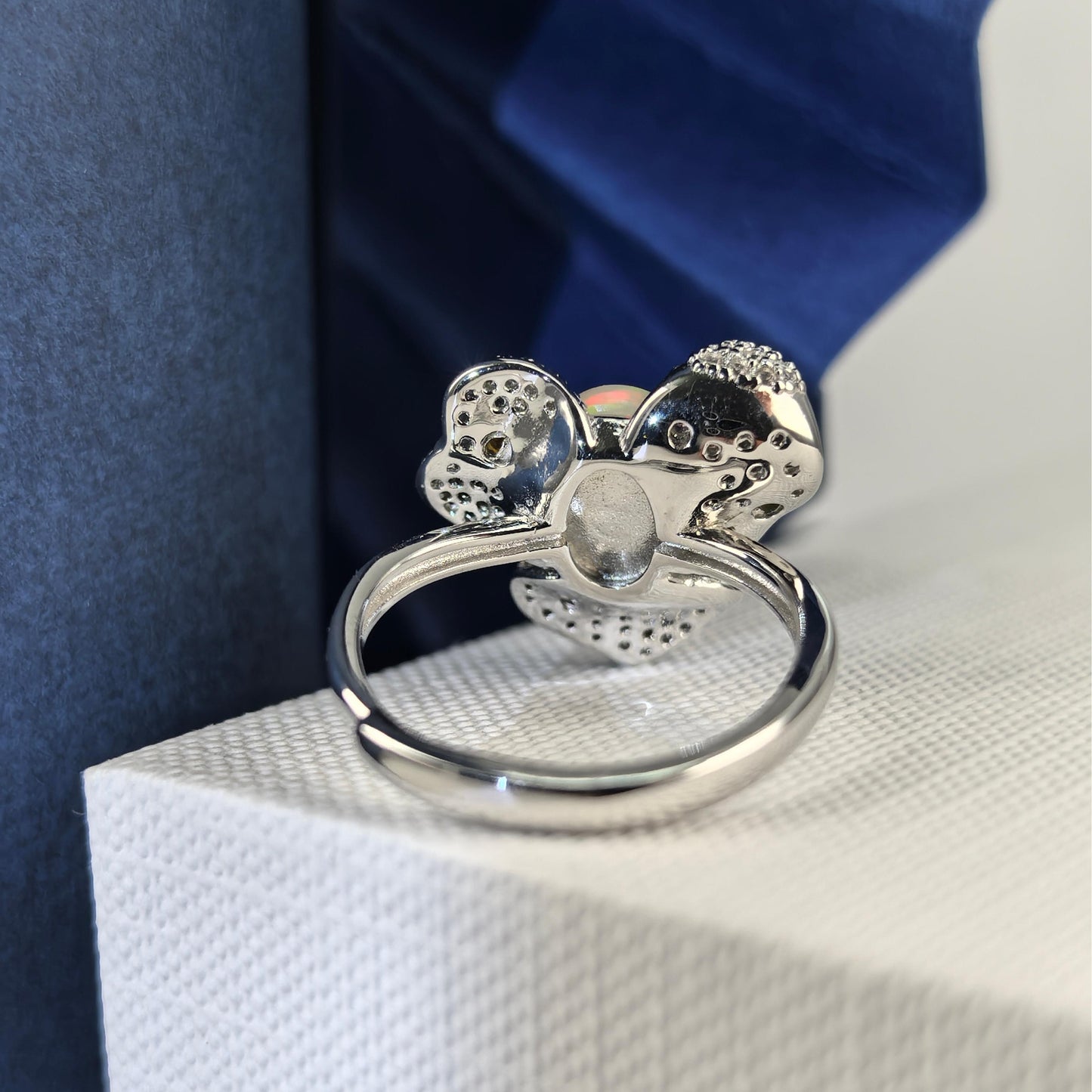 Graceful Rhodium Plated 925 Silver Jewelry Natural Opal Flower Ring