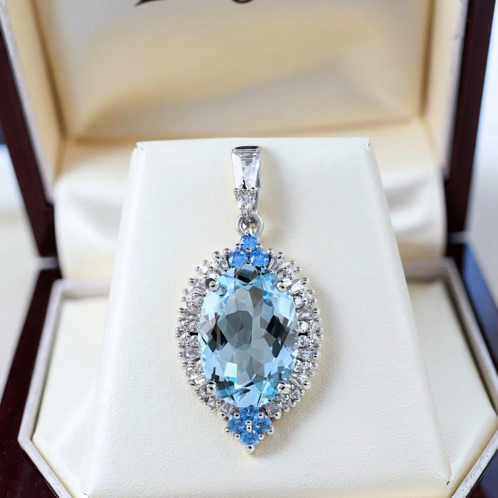 Gorgeous Rhodium Plated 925 Sterling Silver Natural Sky Blue Topaz Pendant