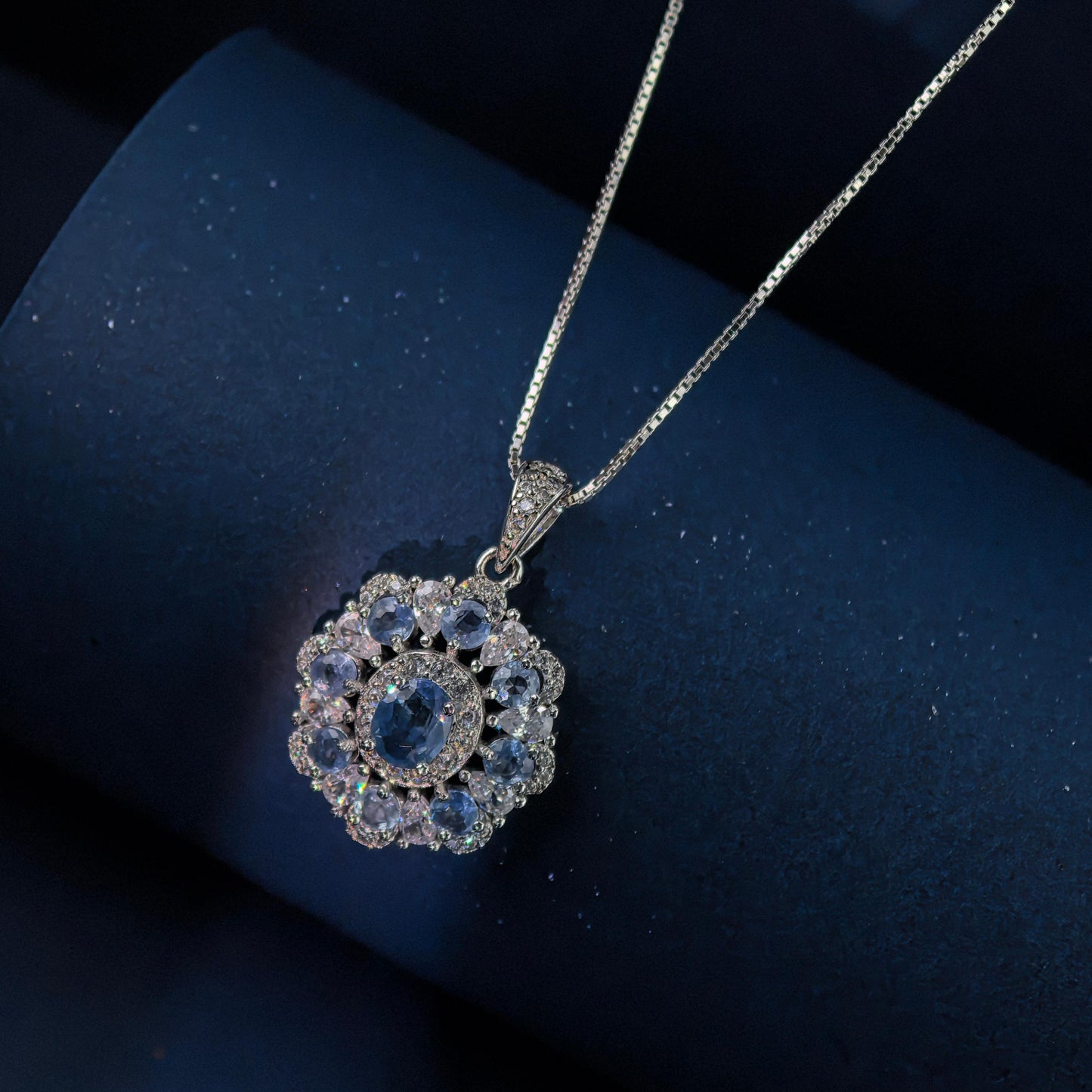 Graceful Rhodium Plated 925 Silver Jewelry Natural Sapphire Pendant