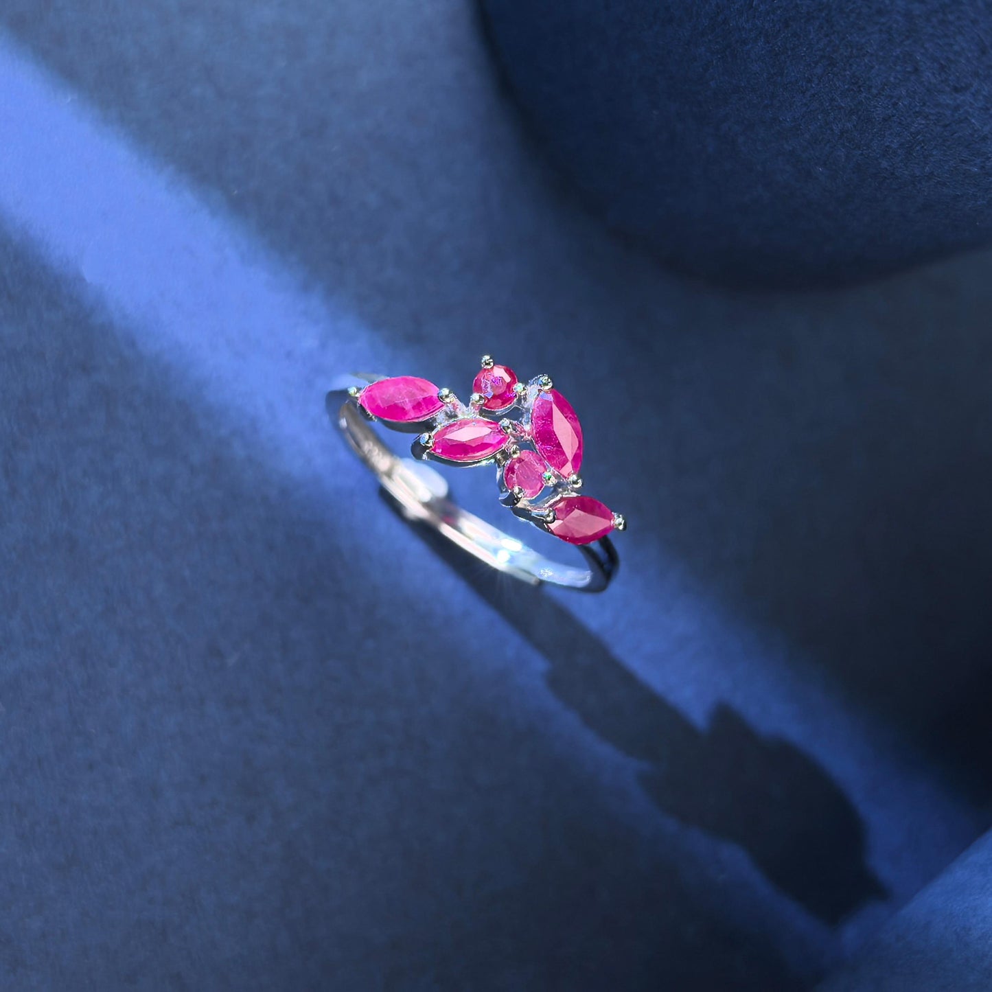 Graceful Rhodium Plated Silver 925 Jewelry Natural Ruby Leaf Ring