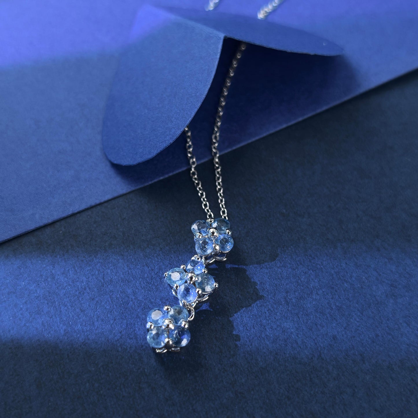 Delicate Rhodium Plated Silver 925 Natural Sapphire Four Leaf Clover Necklace