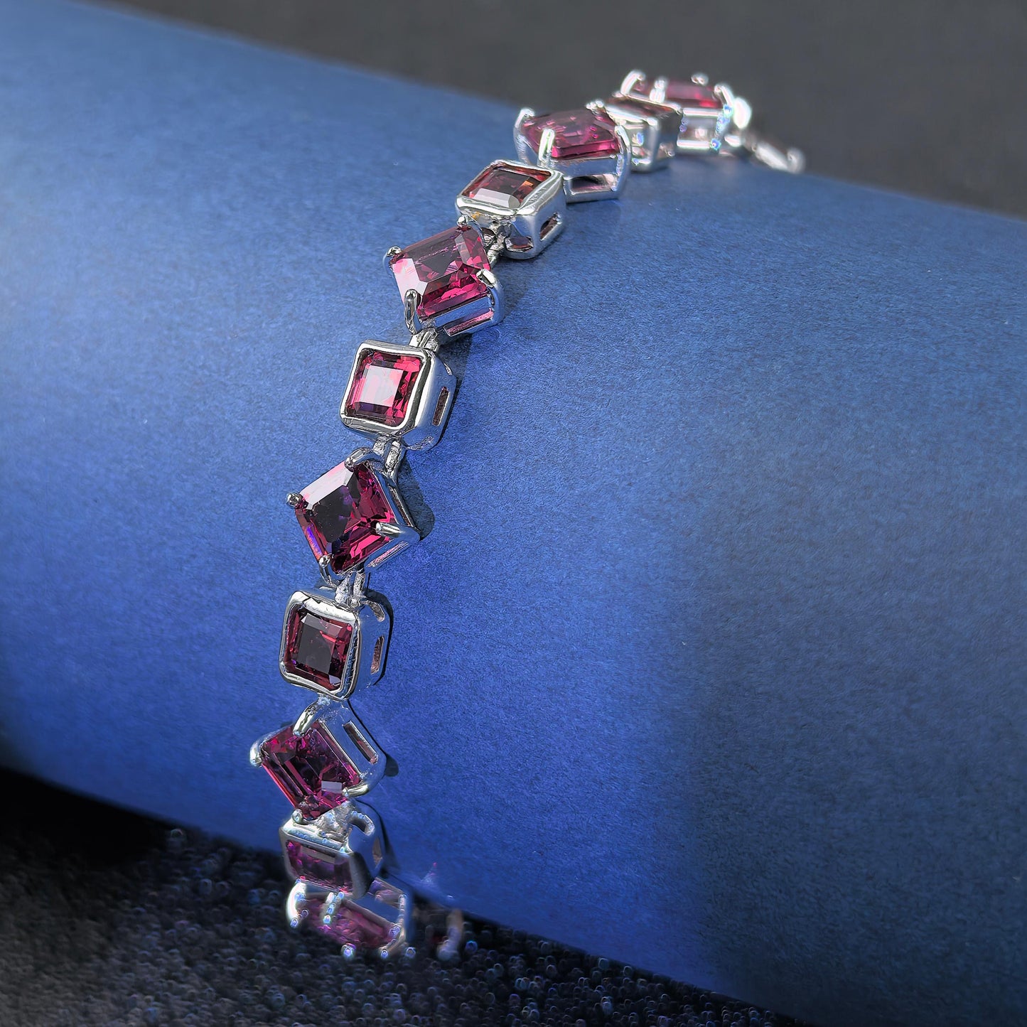 Exquisite Rhodium Plated 925 Sterling Silver Natural Pyrope Bracelet