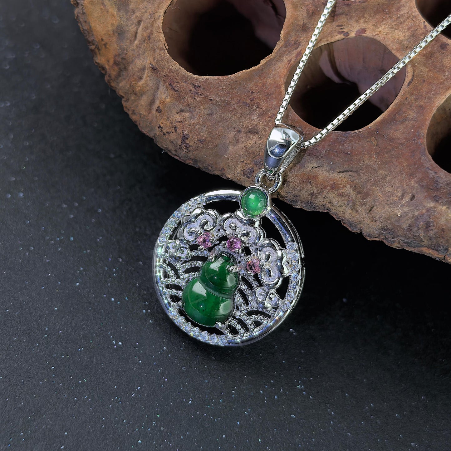 Delicate Rhodium Plated 925 Silver Jewelry Natural Jadeite Pendant
