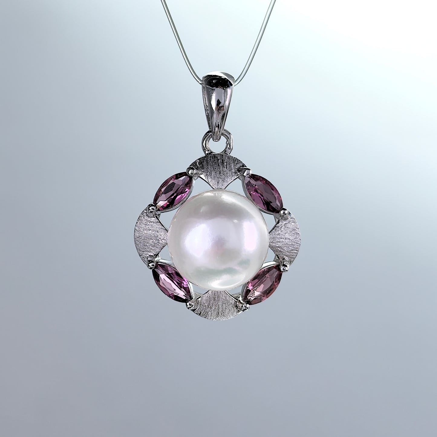 Elegant Rhodium Plated 925 Sterling Silver Freshwater Pearl Four Leaf Clover Jewelry Set